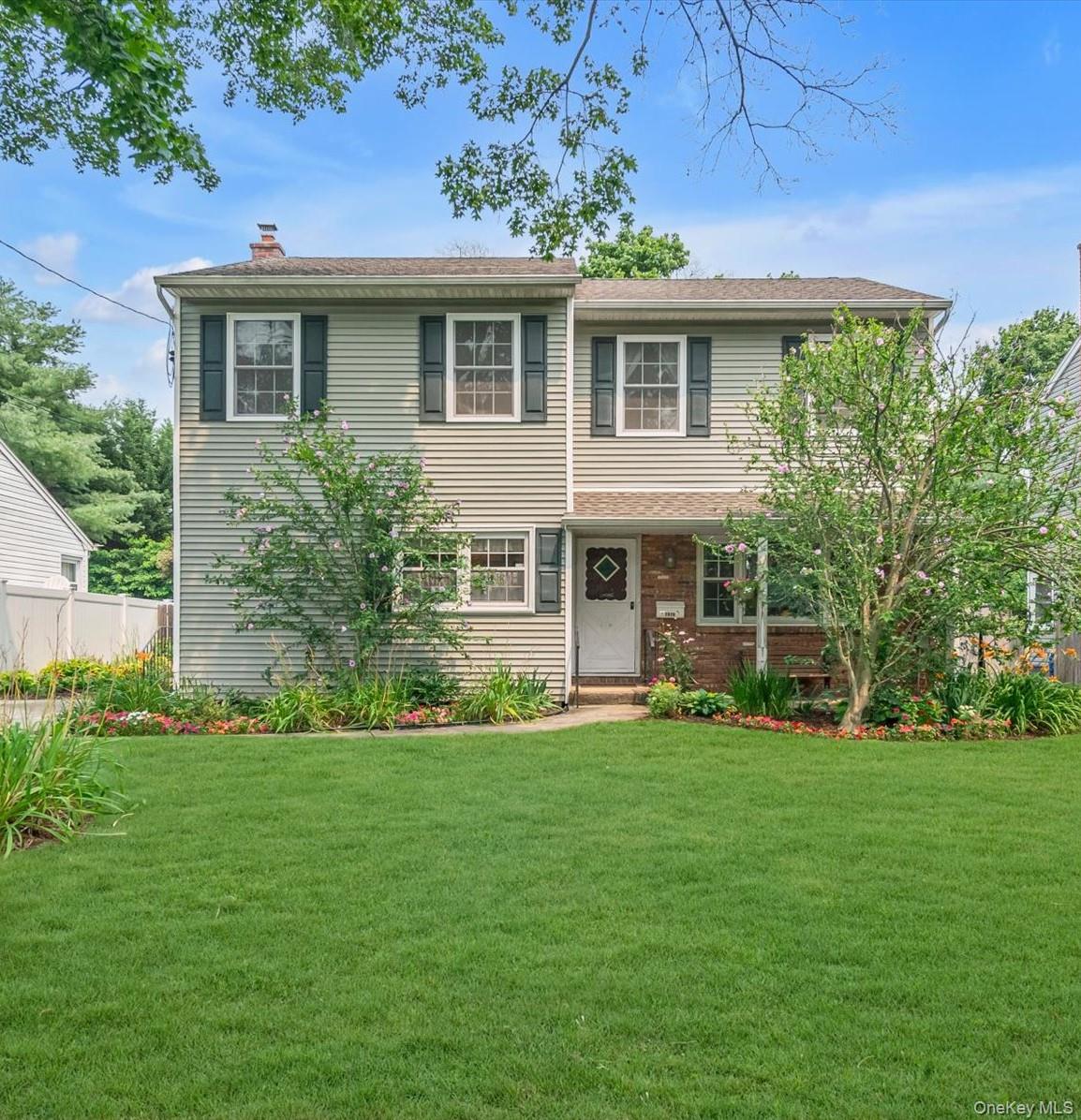1st image of 202b 1st St, East Northport, NY 11731 | MLS# 1026250