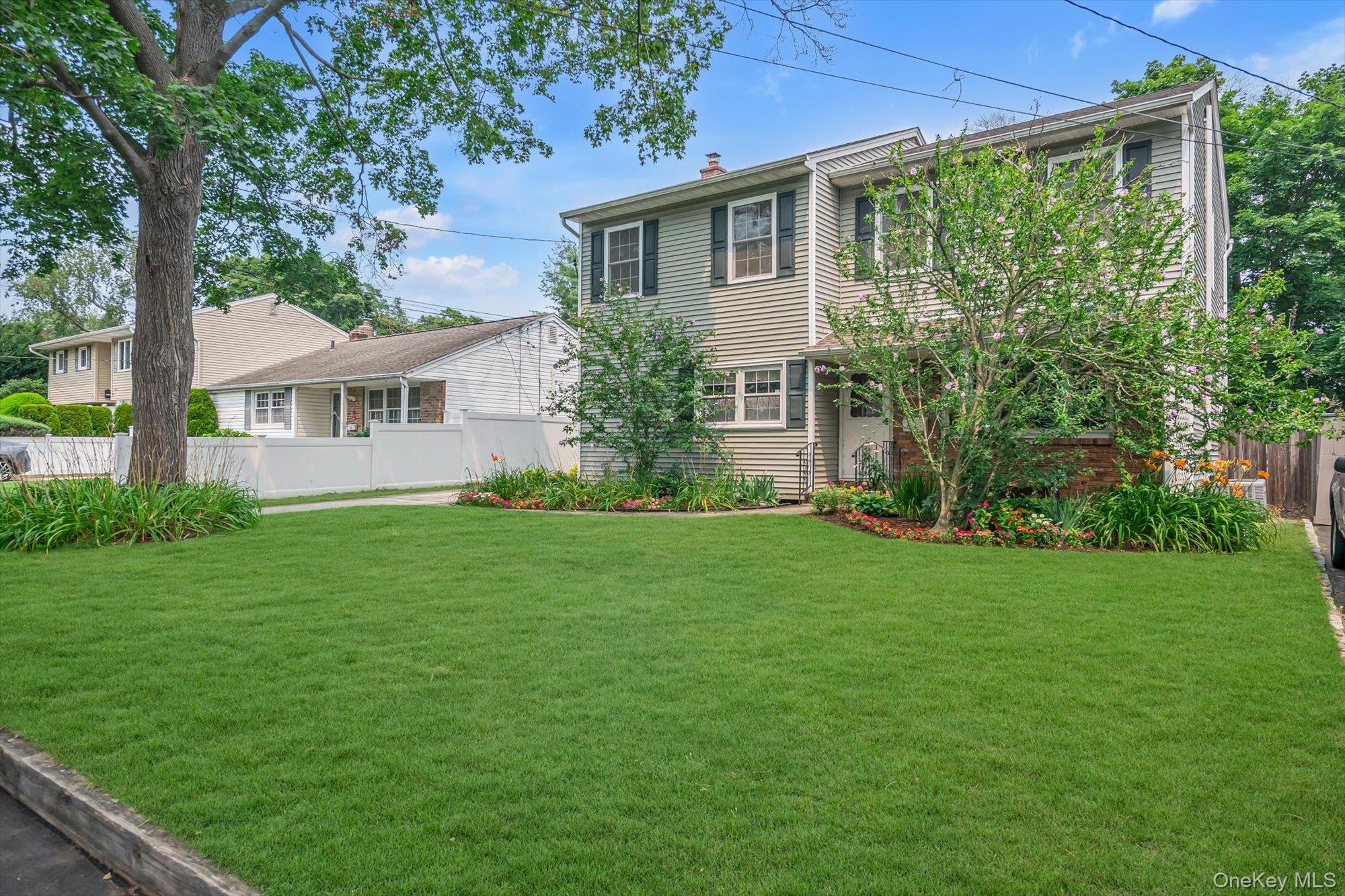 2nd image of 202b 1st St, East Northport, NY 11731 | MLS# 1026250