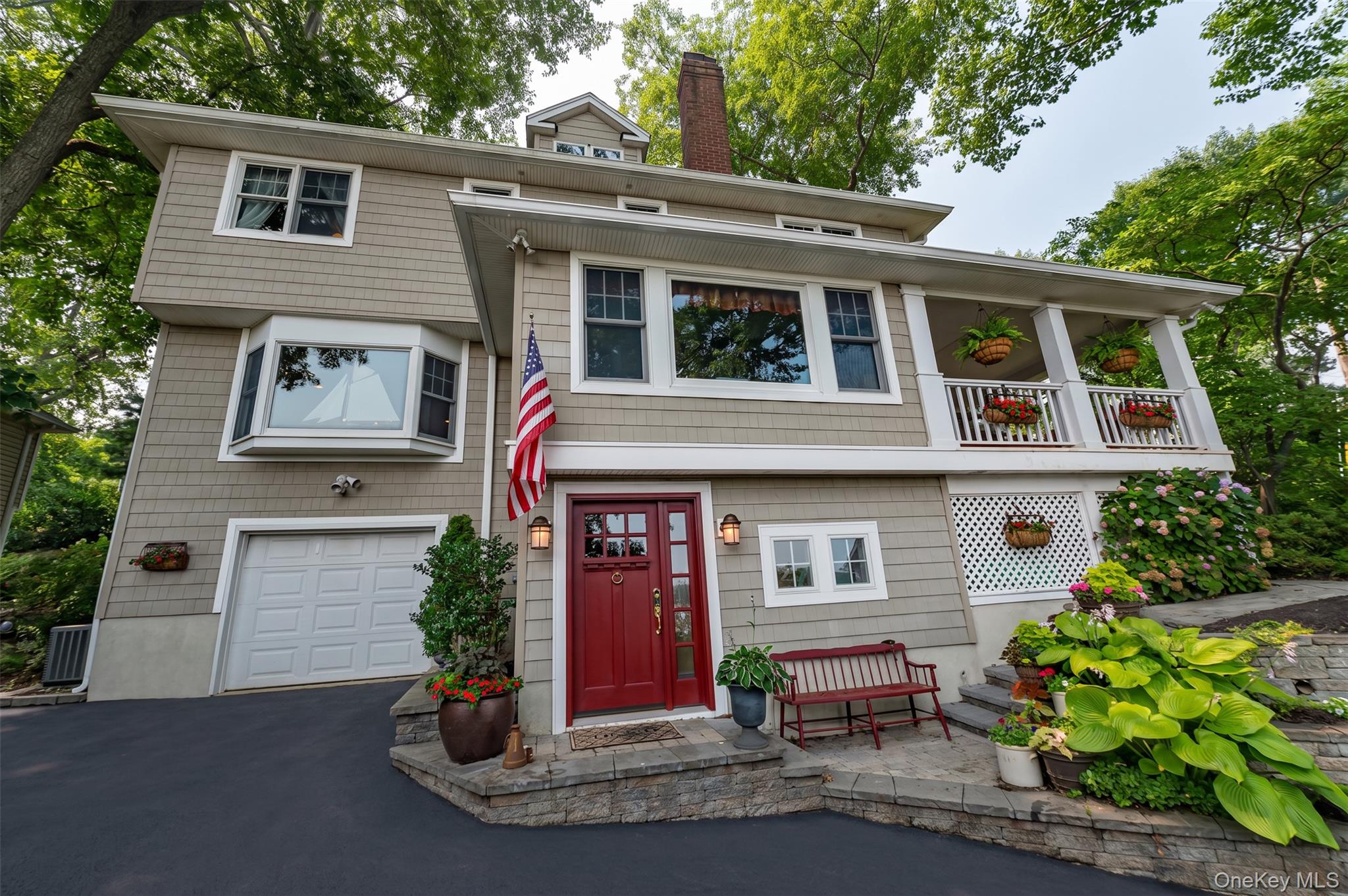 1st image of 5 Harborview Ln, Huntington, NY 11743 | MLS# 1026256