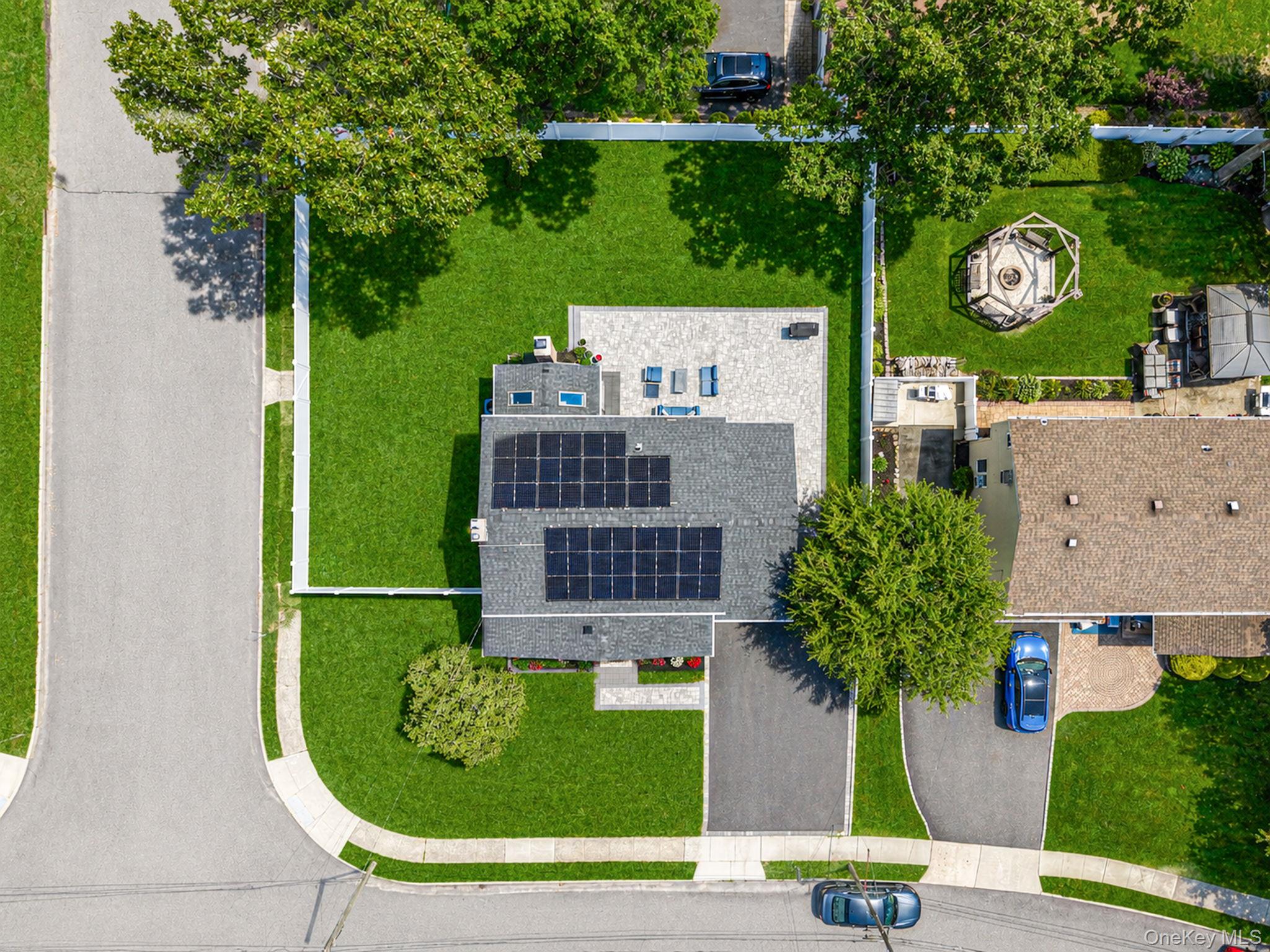 5th image of 27 Galaxie Ln, Selden, NY 11784 | MLS# 1026288