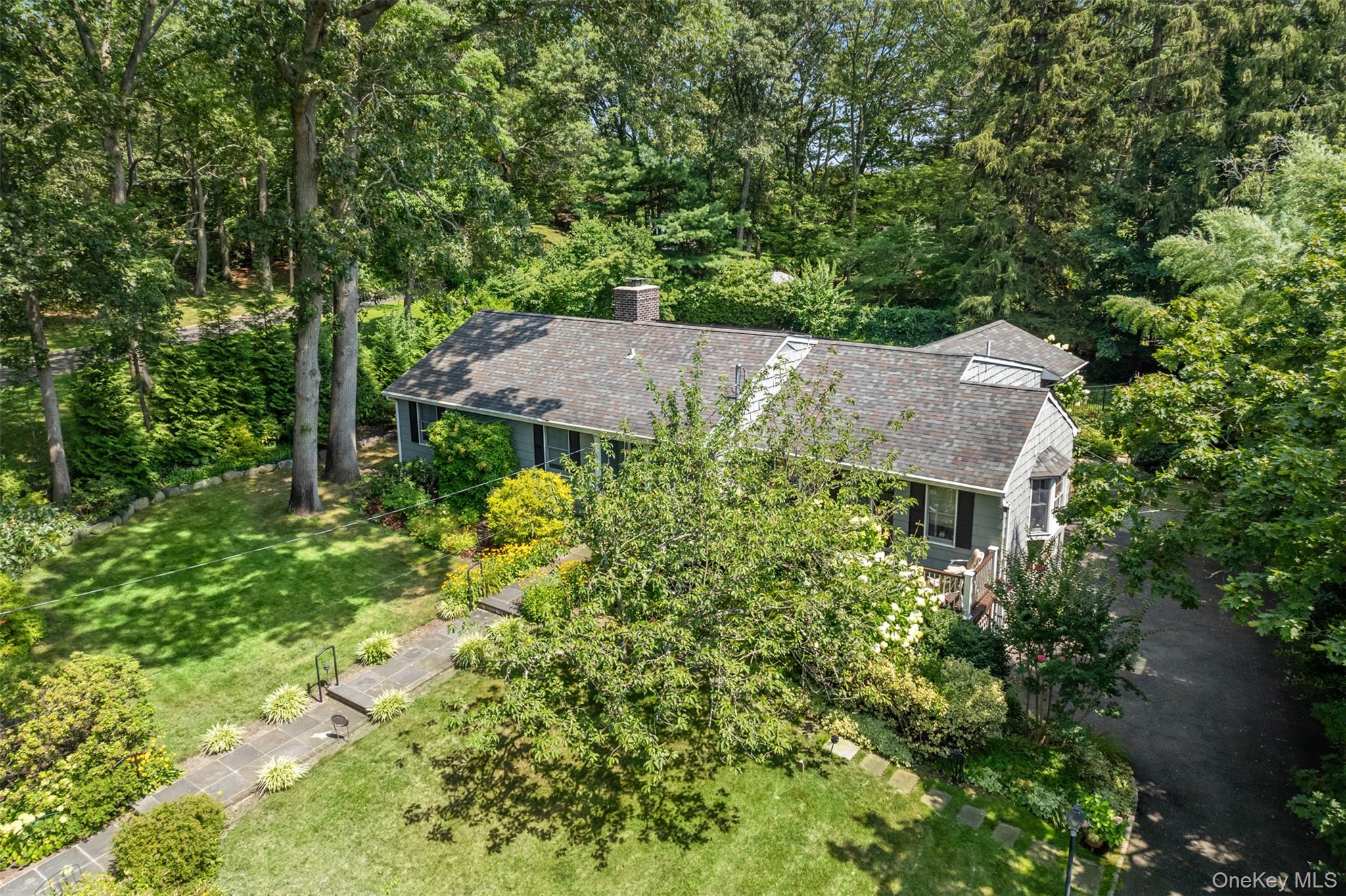 3rd image of 24 Preston St, Huntington, NY 11743 | MLS# 1026297