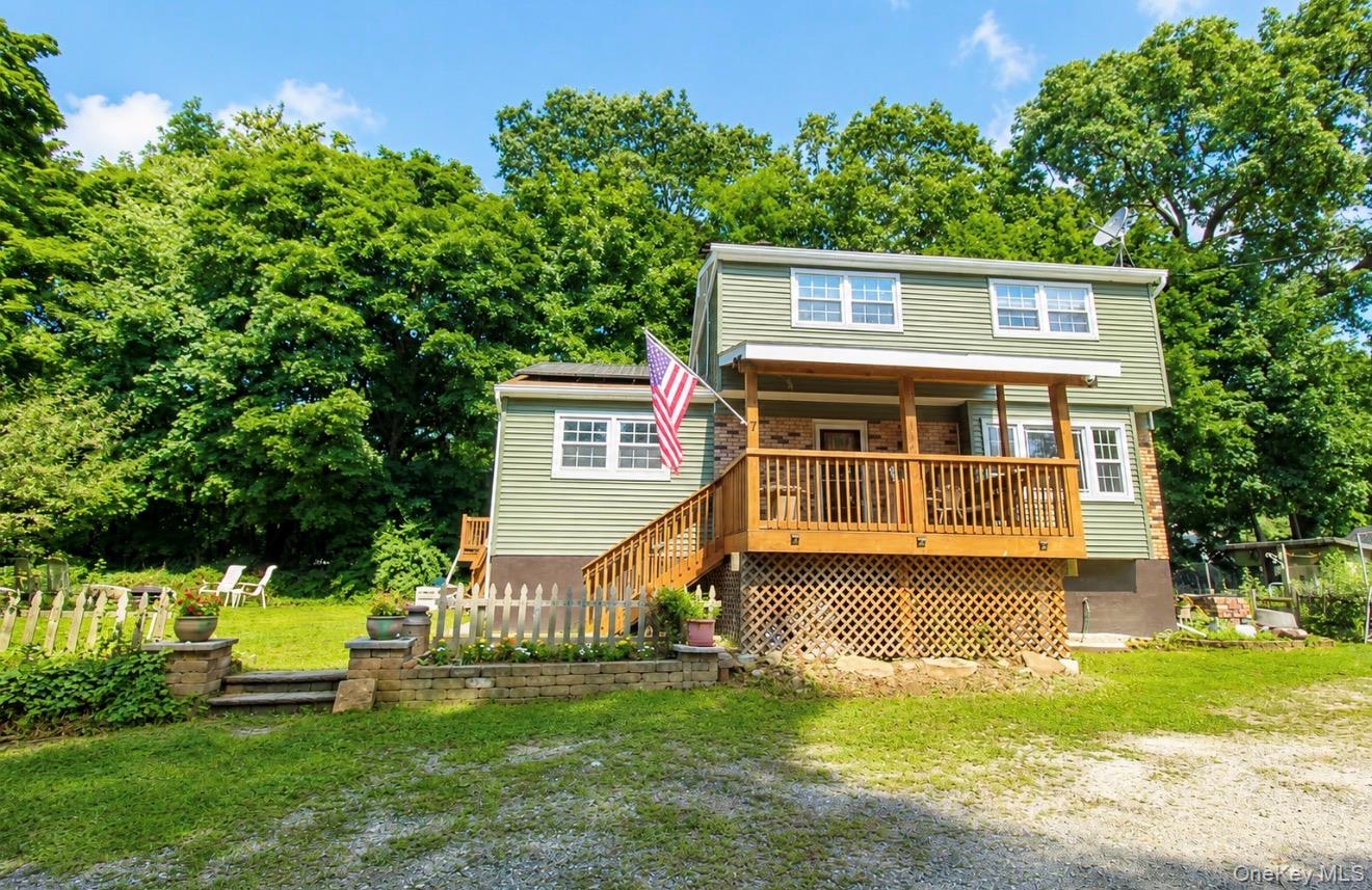1st image of 7 Graziano Ln, Highlands, NY 10928 | MLS# 1026300