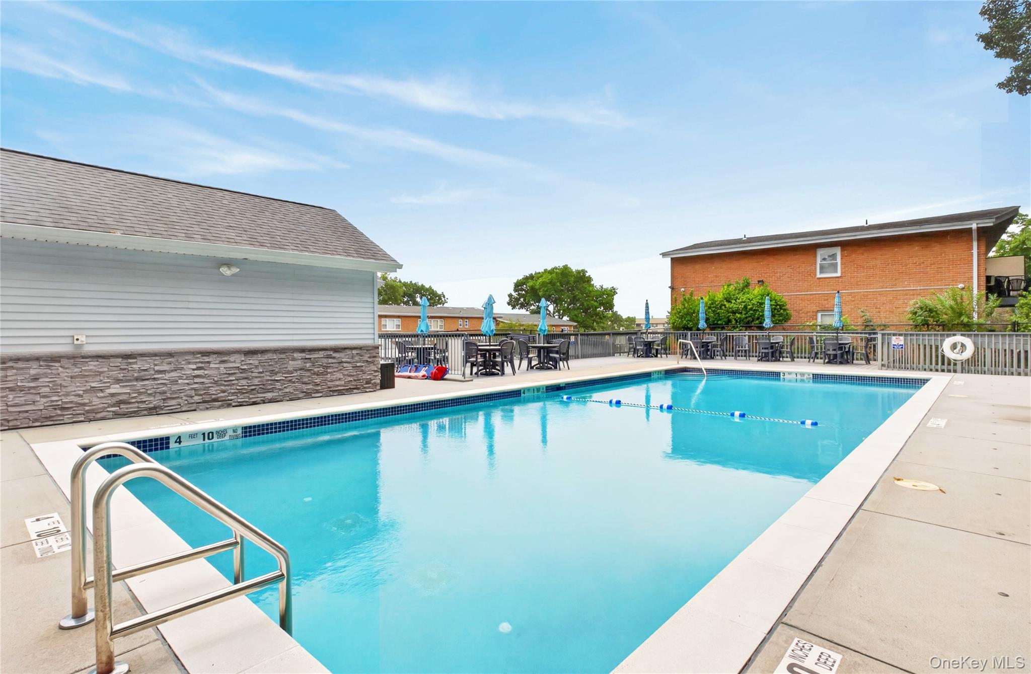 3rd image of 671 Pelham Rd #D9, New Rochelle, NY 10805 | MLS# 1026301