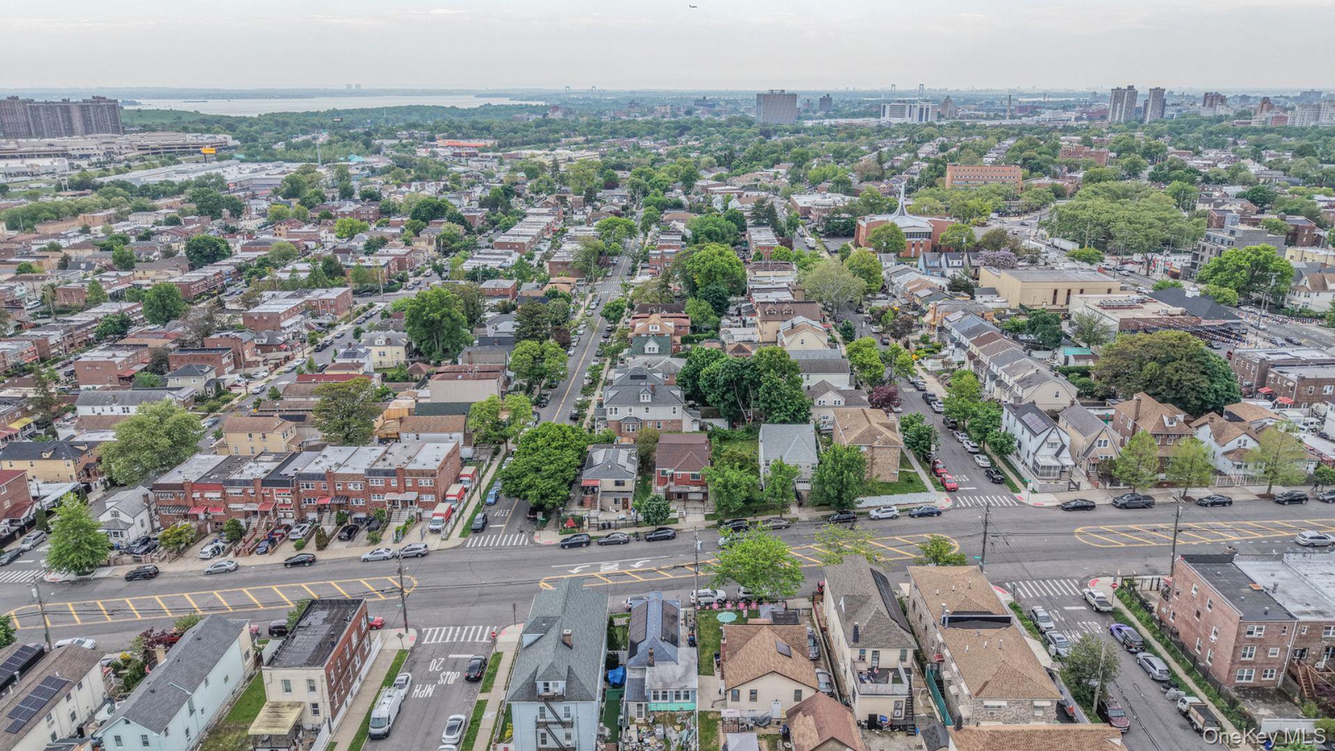 33rd image of 1616 Hammersley Ave, New York, NY 10469 | MLS# 1026313