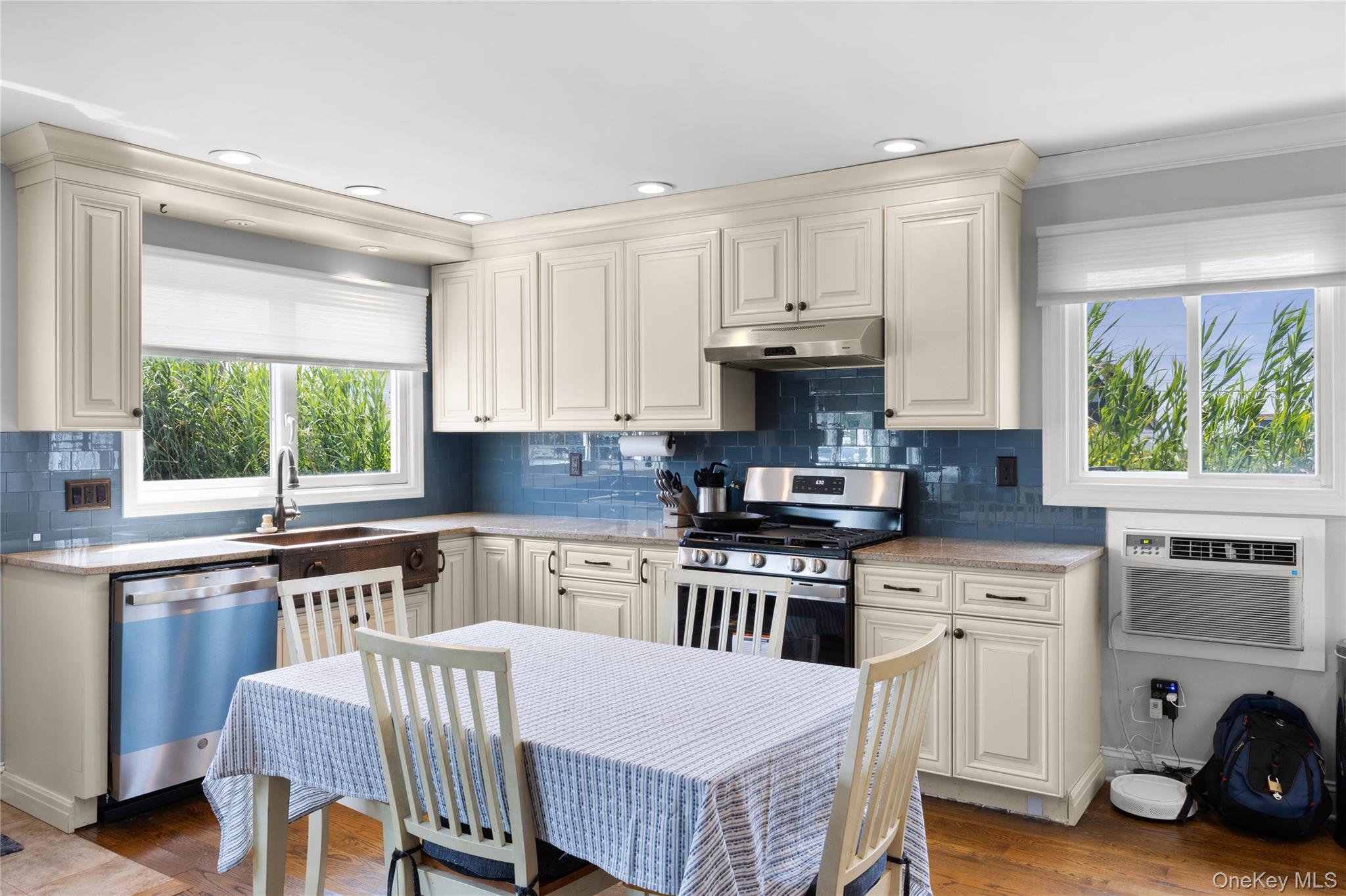 3rd image of 7 Edwards Dr, Brookhaven, NY 11967 | MLS# 1026337