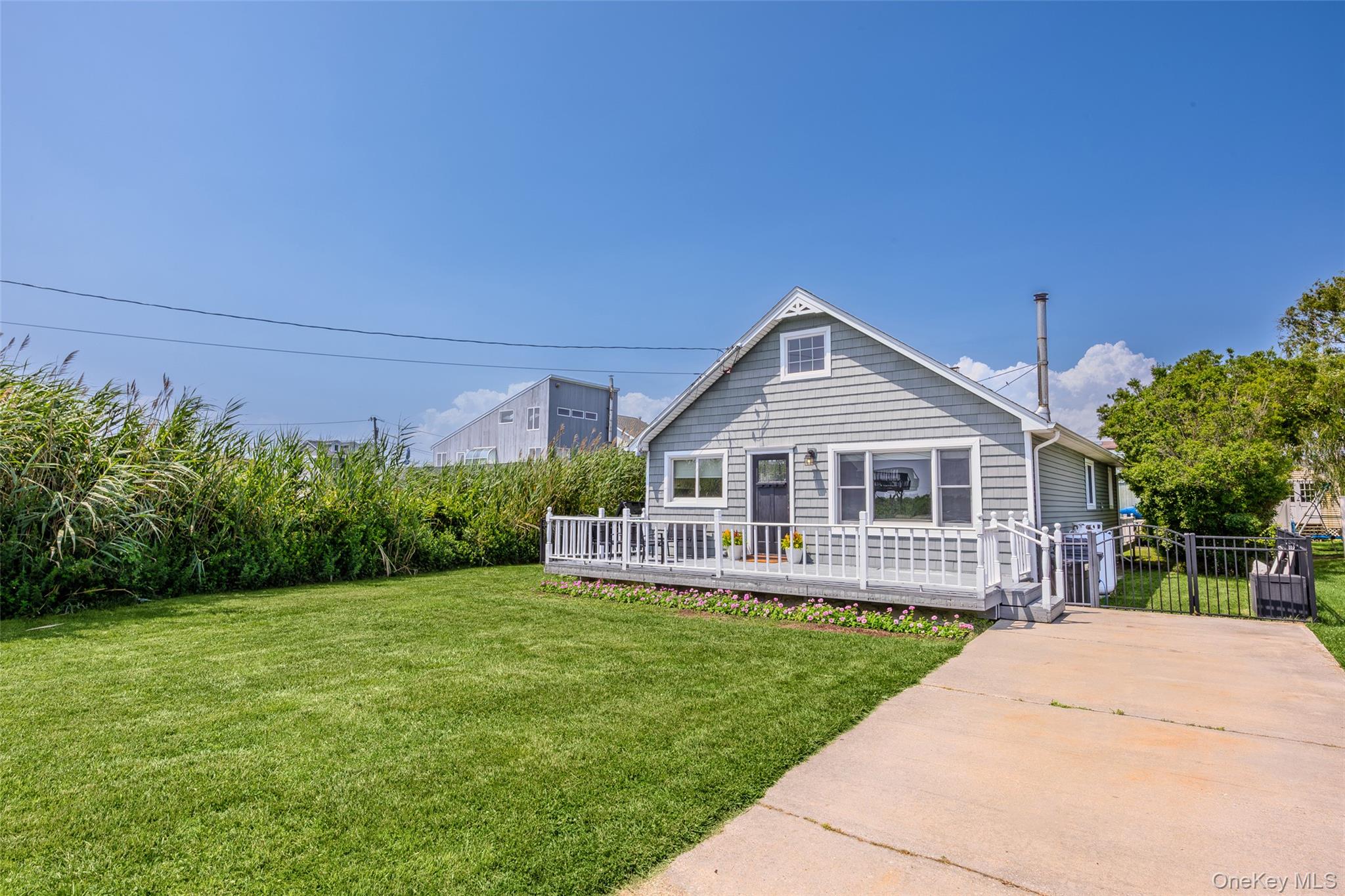 2nd image of 7 Edwards Dr, Brookhaven, NY 11967 | MLS# 1026337