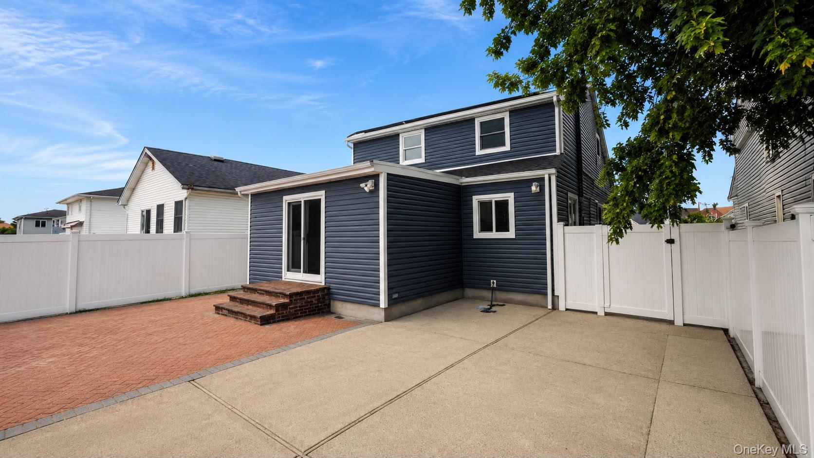 30th image of 51 E Hollywood Ave, Babylon, NY 11757 | MLS# 1026358