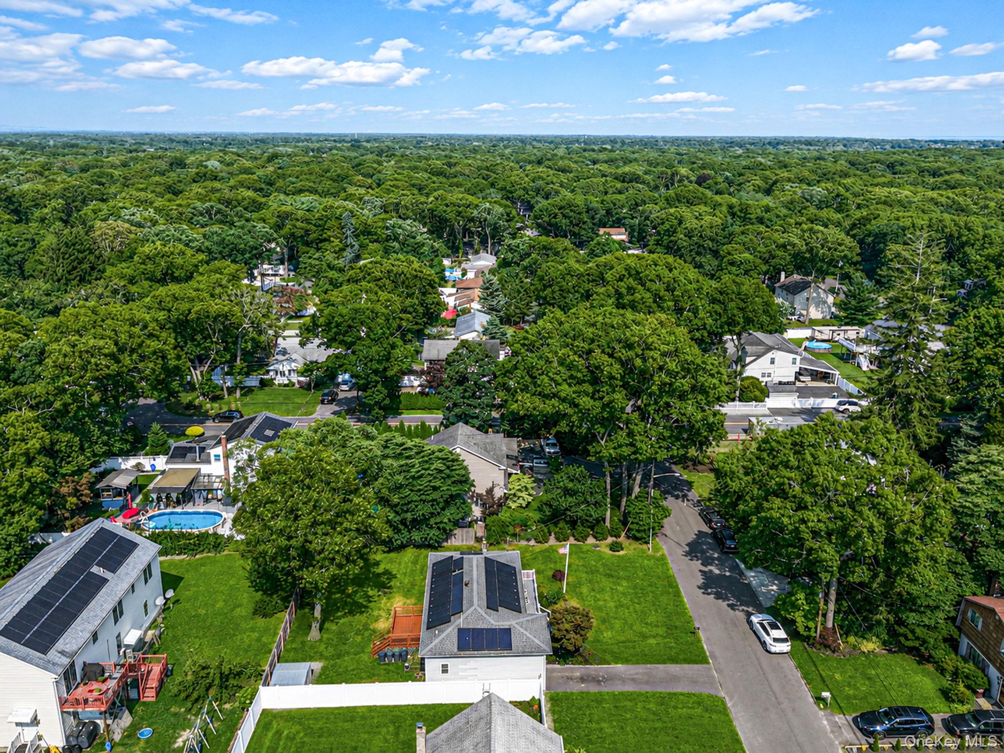 4th image of 51 Hampton Ave, Brookhaven, NY 11950 | MLS# 1026363