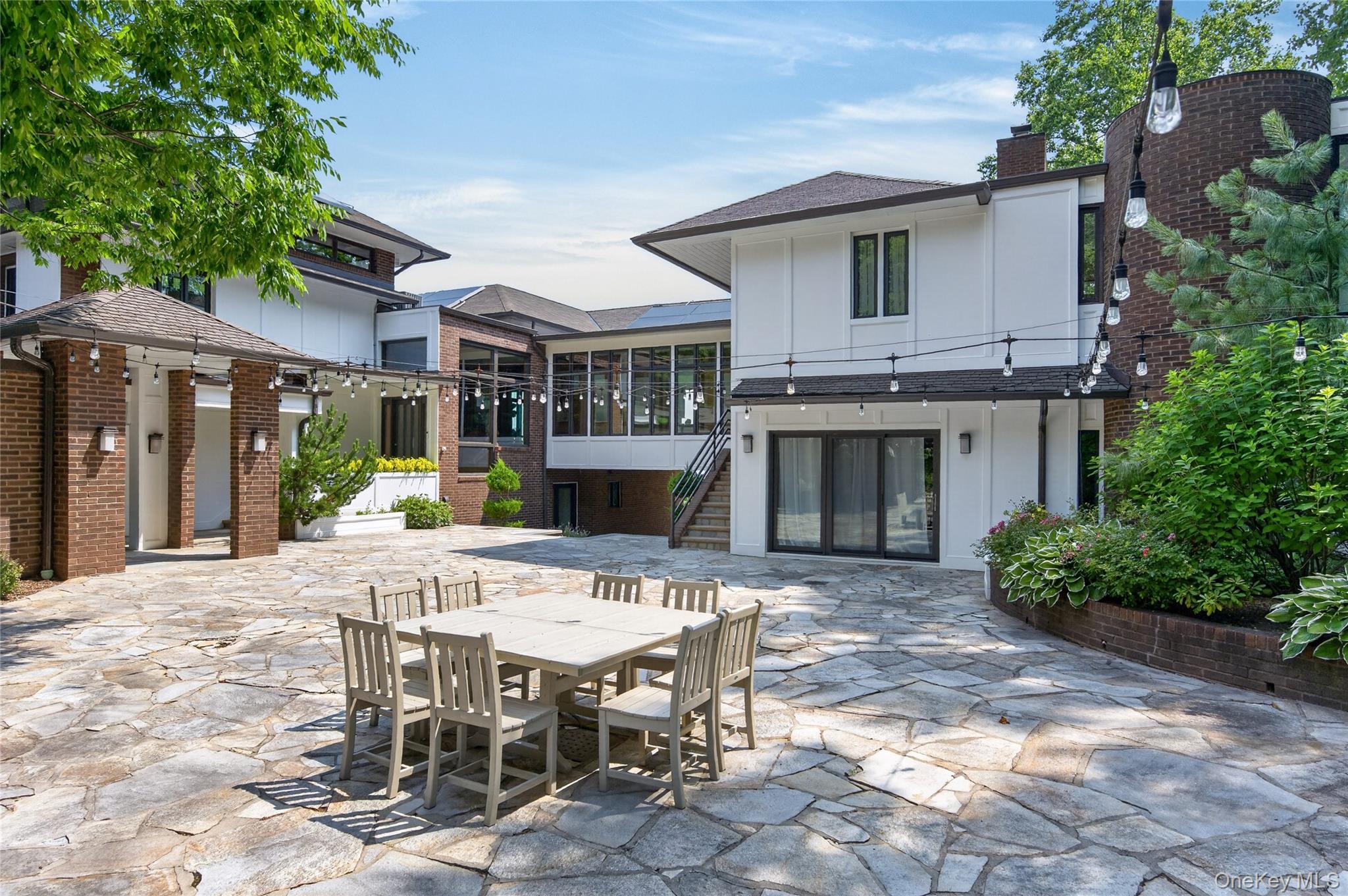 3rd image of 235 Cleft Rd, Oyster Bay, NY 11765 | MLS# 1026372