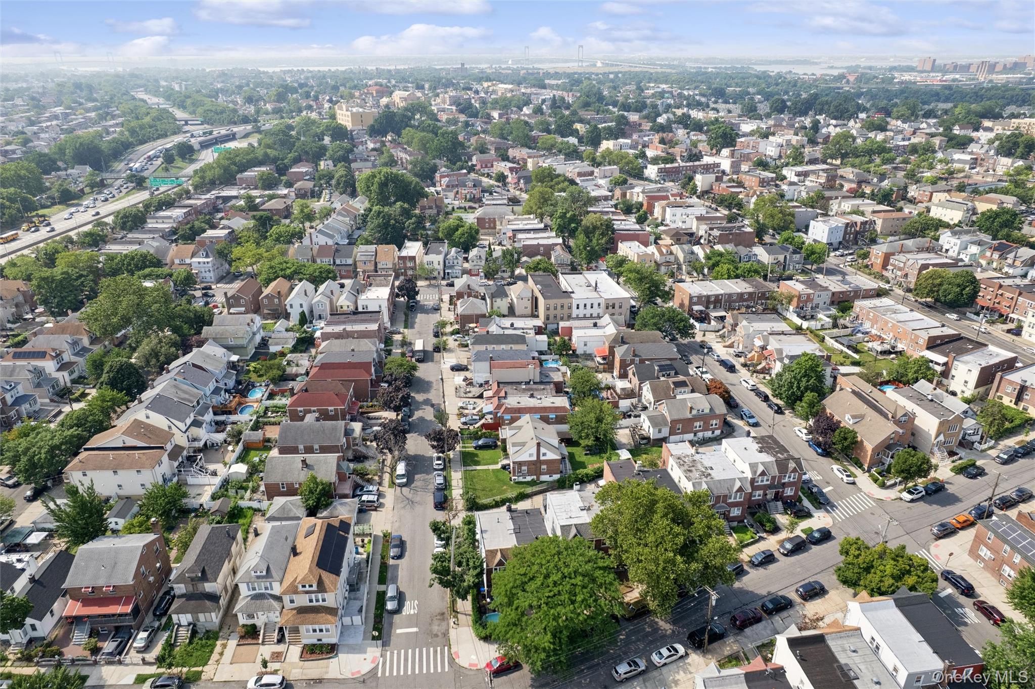 2nd image of 3046 Coddington Ave, Bronx, NY 10461 | MLS# 1026373