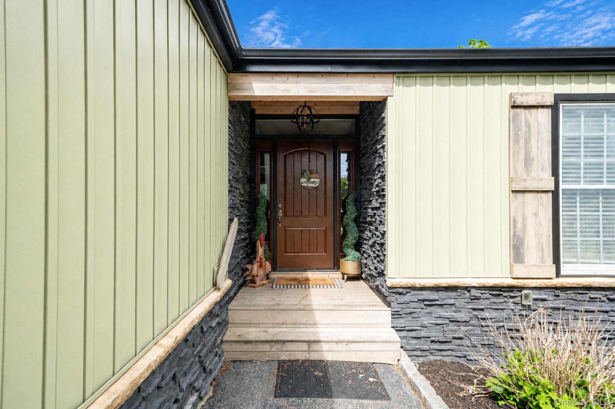 3rd image of 1010 Sipp Ave, Brookhaven, NY 11763 | MLS# 1026382
