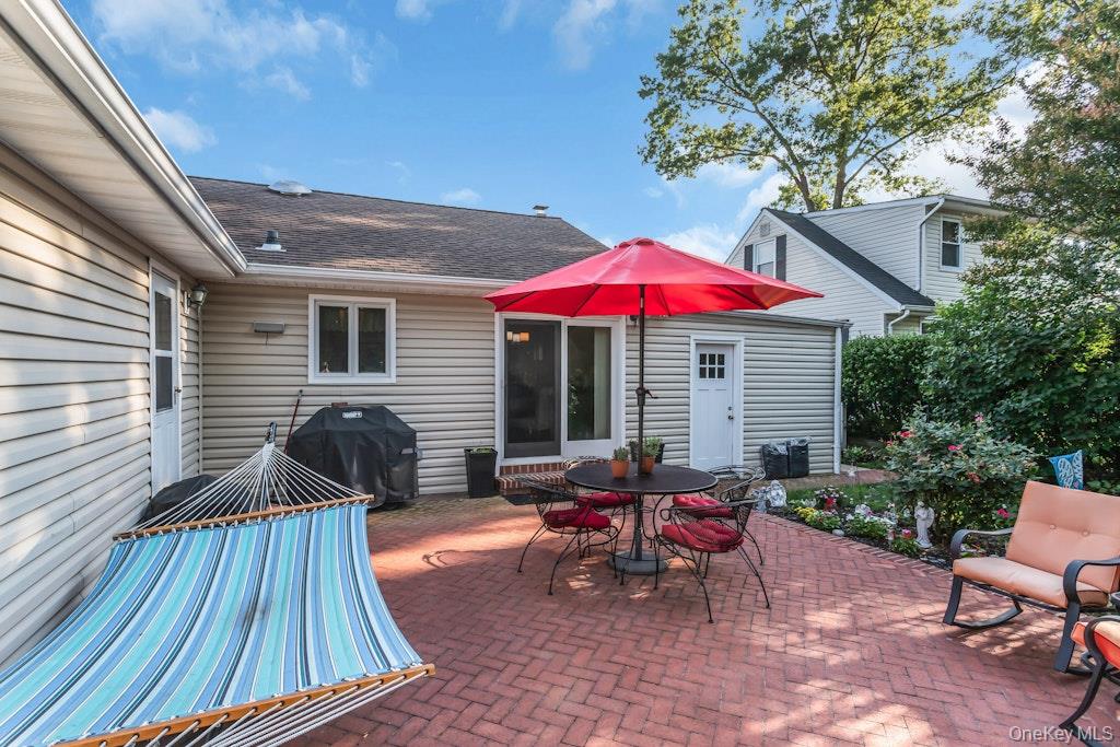 27th image of 6 Emerald Dr, Glen Cove, NY 11542 | MLS# 1026388