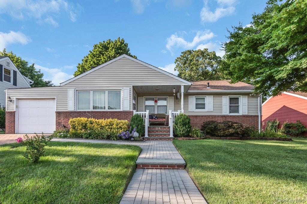 1st image of 6 Emerald Dr, Glen Cove, NY 11542 | MLS# 1026388