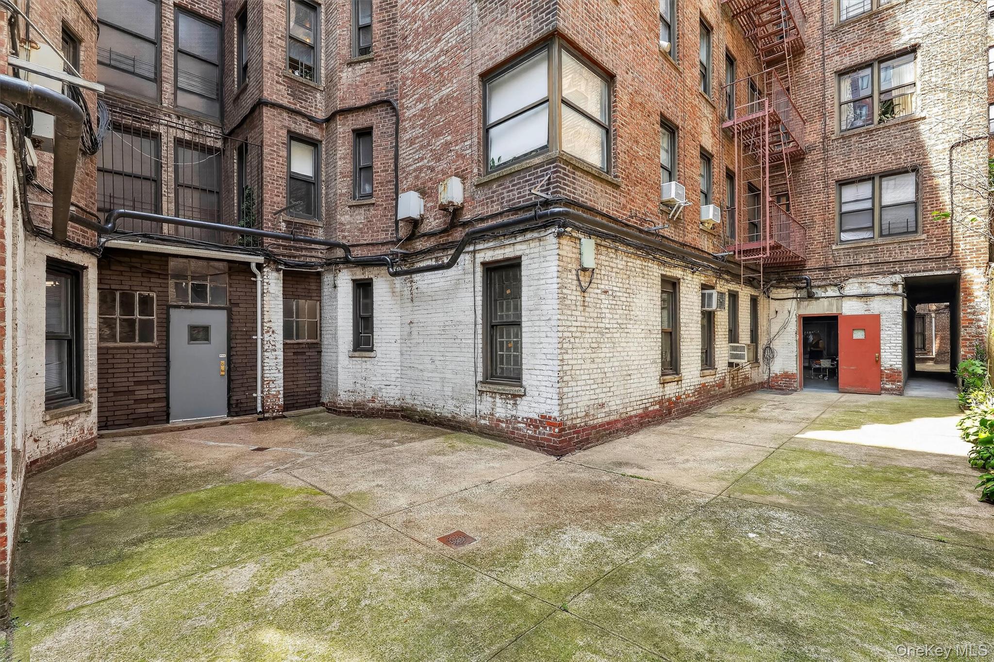 2nd image of 860 Grand Concourse, New York, NY 10451