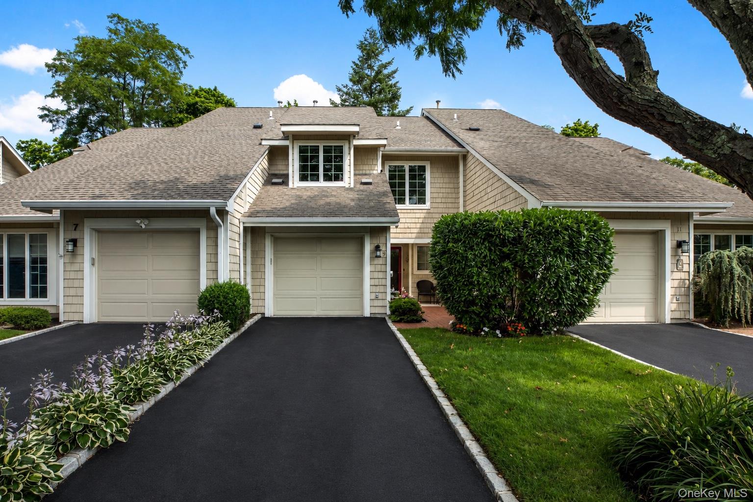 1st image of 9 Pleasant Ln, Islip, NY 11706 | MLS# 1026459
