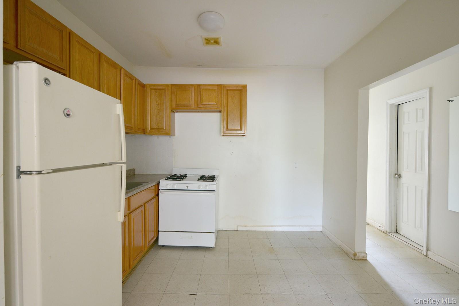 2nd image of 350 Montauk Ave, New York, NY 11208 | MLS# 1026462