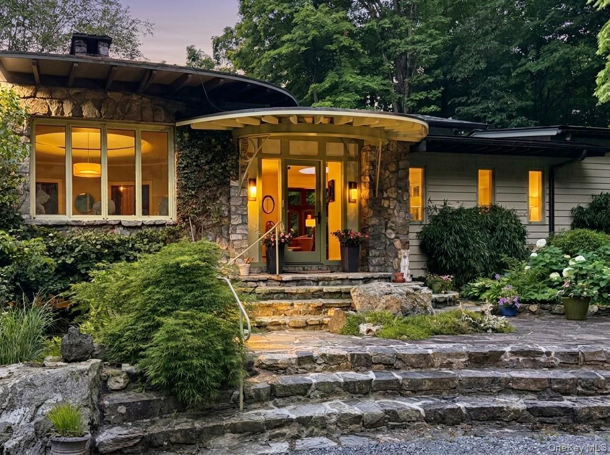 1st image of 481 Old Albany Post Rd, Philipstown, NY 10524 | MLS# 1026489