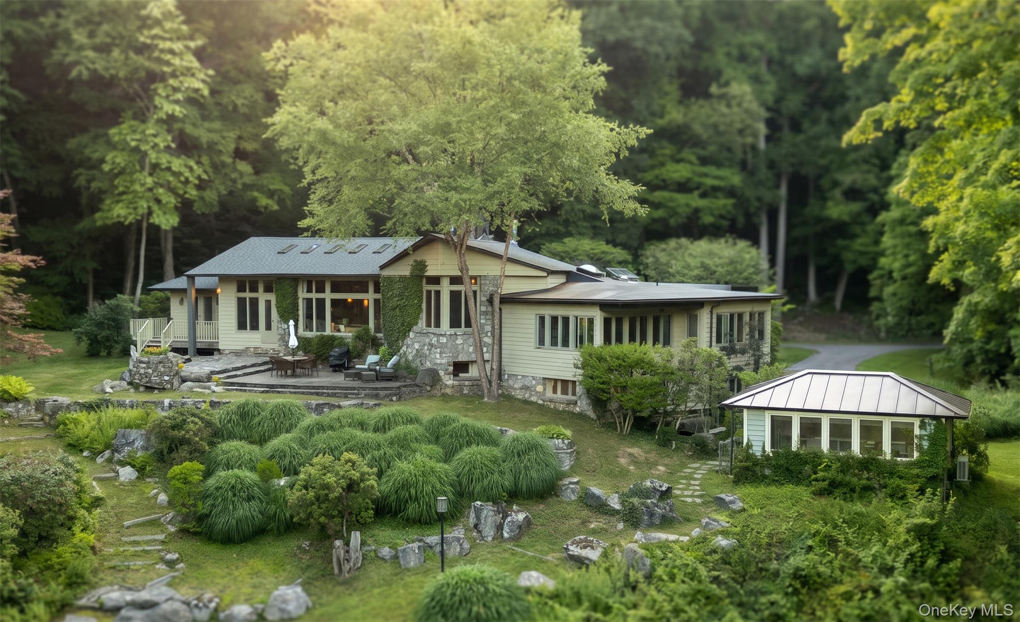 2nd image of 481 Old Albany Post Rd, Philipstown, NY 10524 | MLS# 1026489