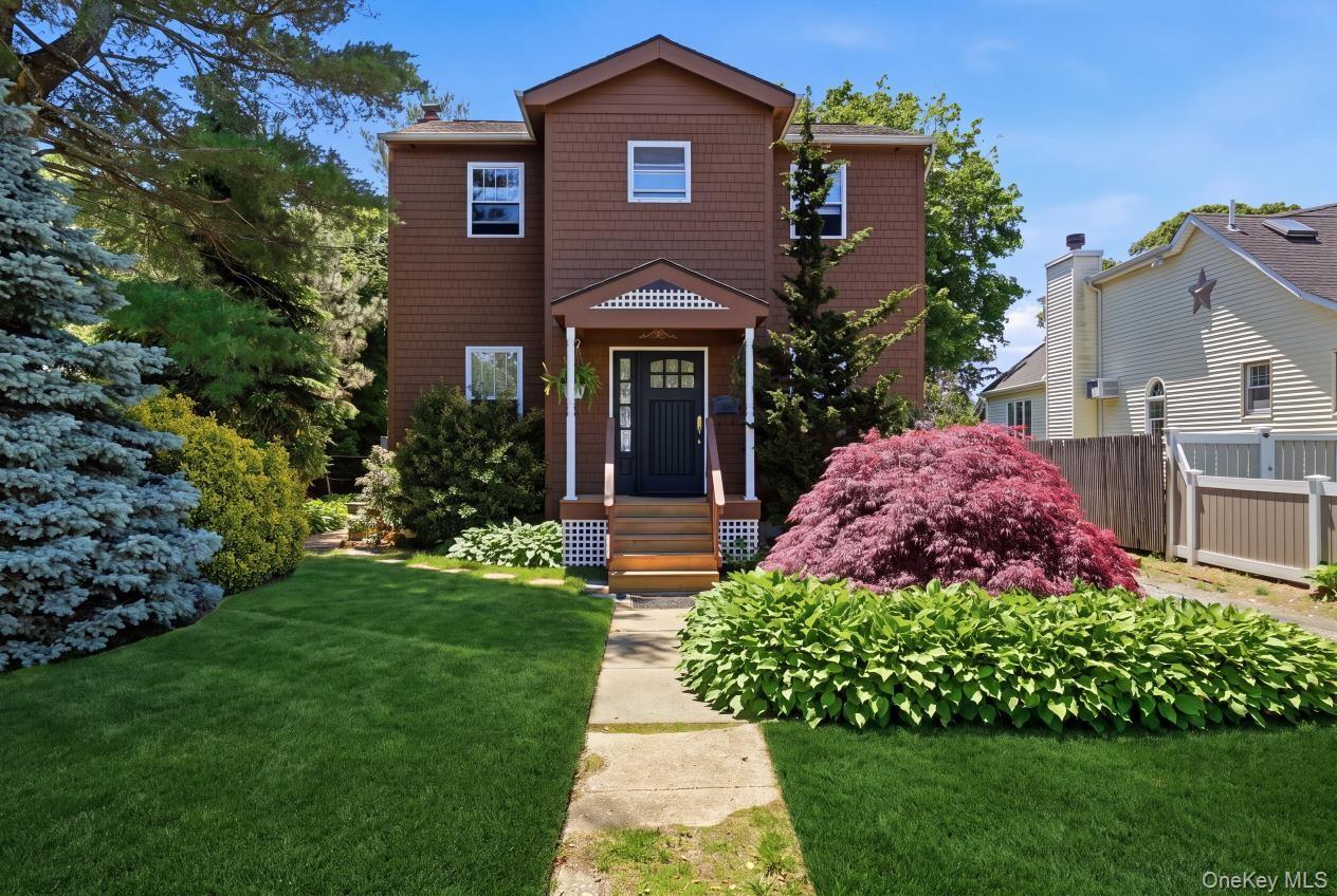 1st image of 100 Elm St, Islip, NY 11751 | MLS# 1026497