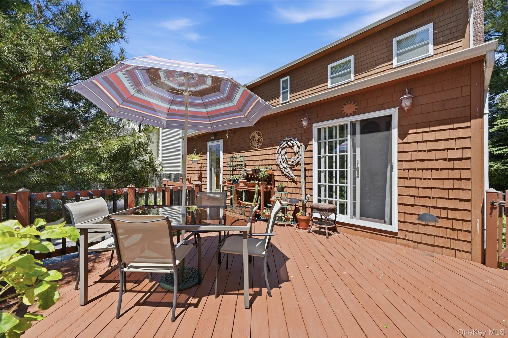 5th image of 100 Elm St, Islip, NY 11751 | MLS# 1026497