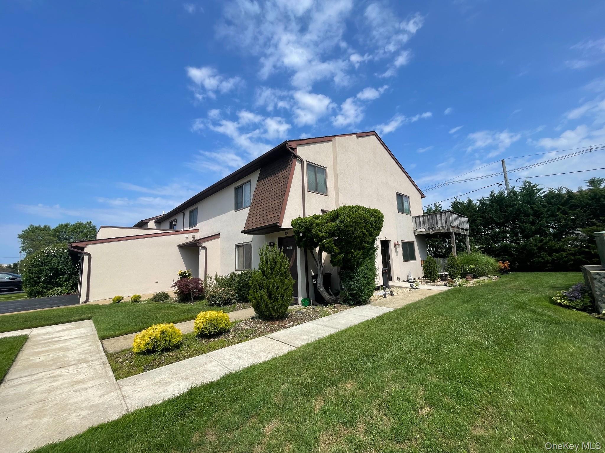 1st image of 1 Anchorage Wy #1501, Hempstead, NY 11520 | MLS# 1026498