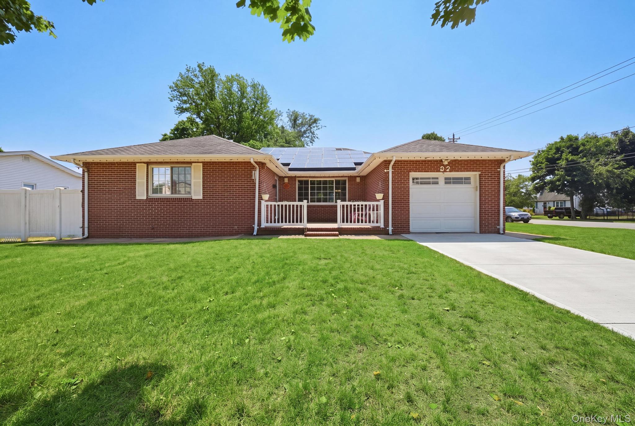 1st image of 32 Lake Ave, Deer Park, NY 11729 | MLS# 1026504