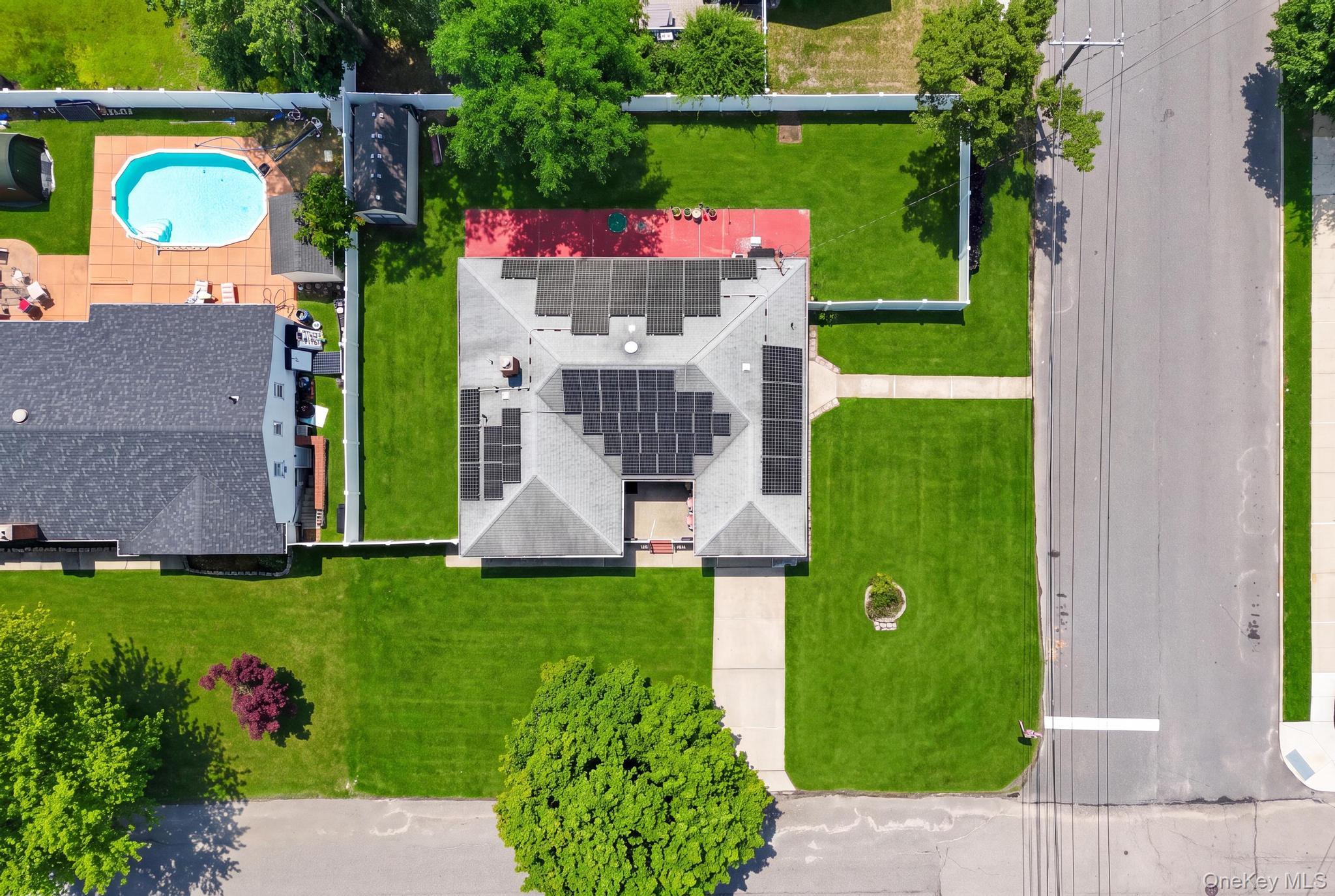3rd image of 32 Lake Ave, Deer Park, NY 11729 | MLS# 1026504
