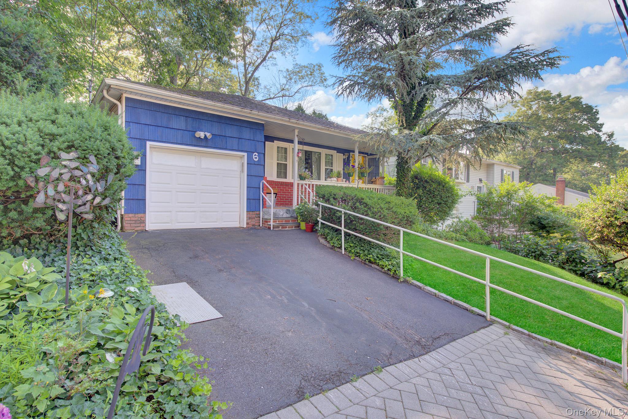 2nd image of 6 Hilton Ct, Huntington, NY 11743 | MLS# 1026508