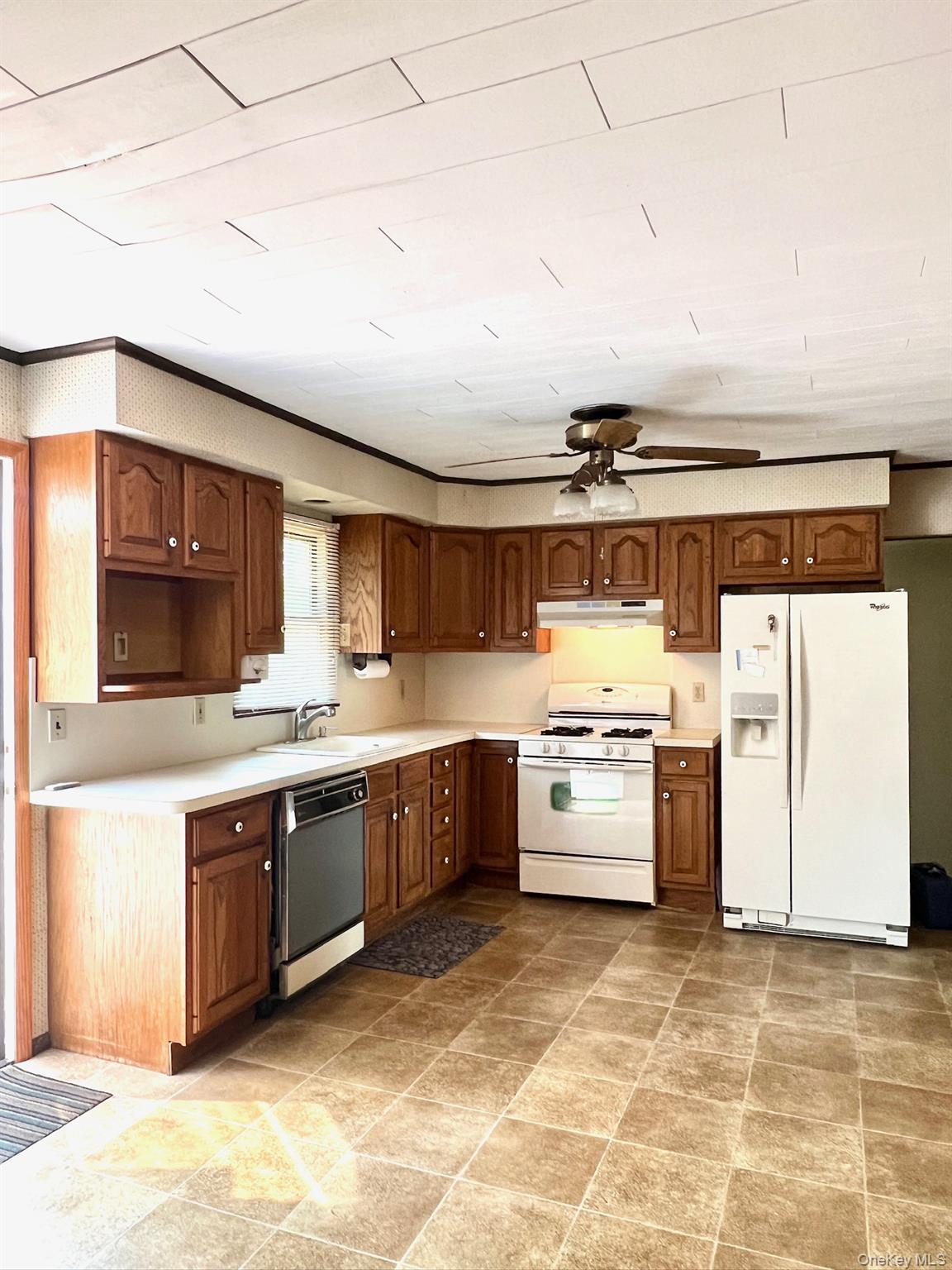 4th image of 36 Orange St, Islip, NY 11722 | MLS# 1026518