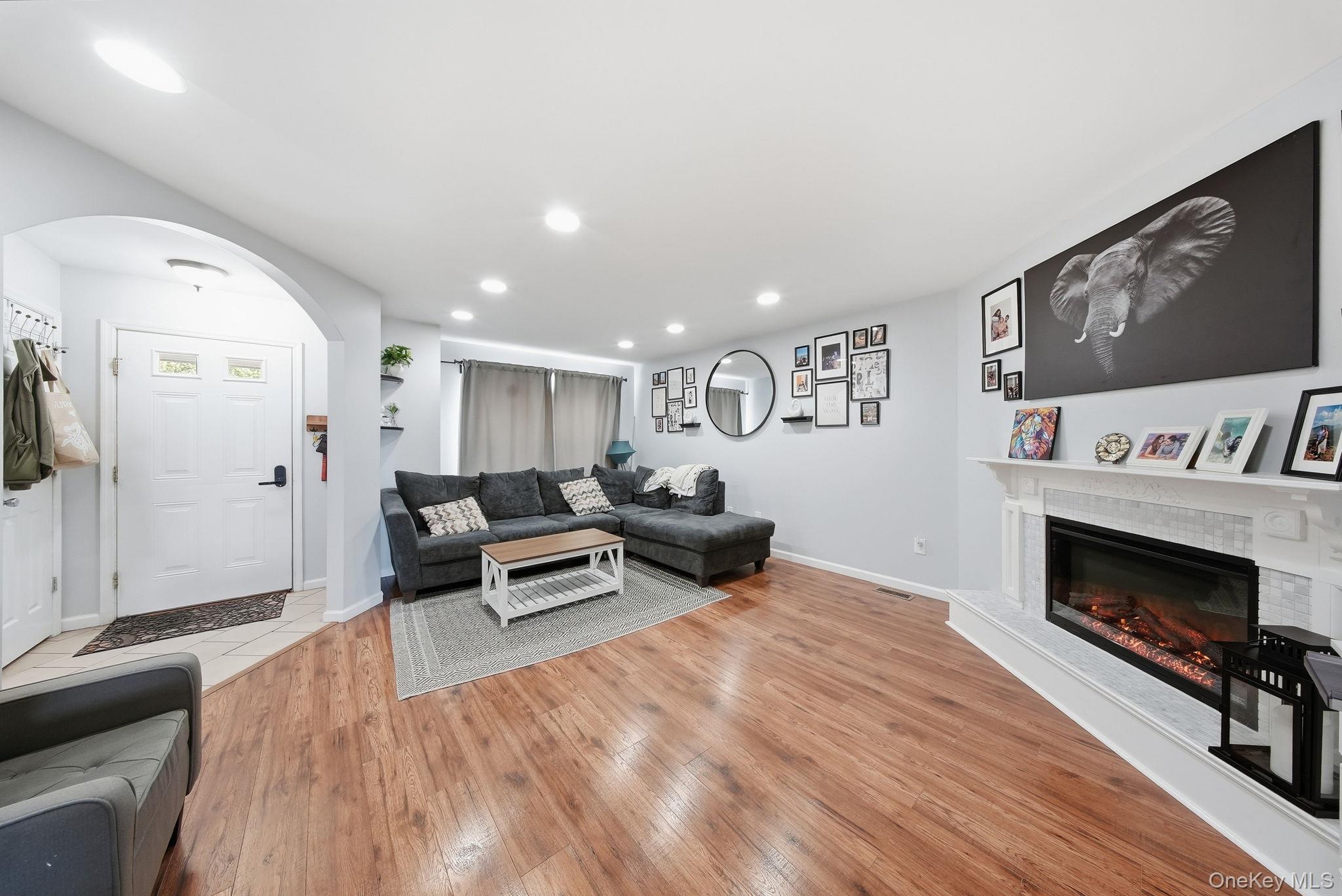4th image of 4 Deerfield Ct, Rock Hill, NY 12775 | MLS# 1026542