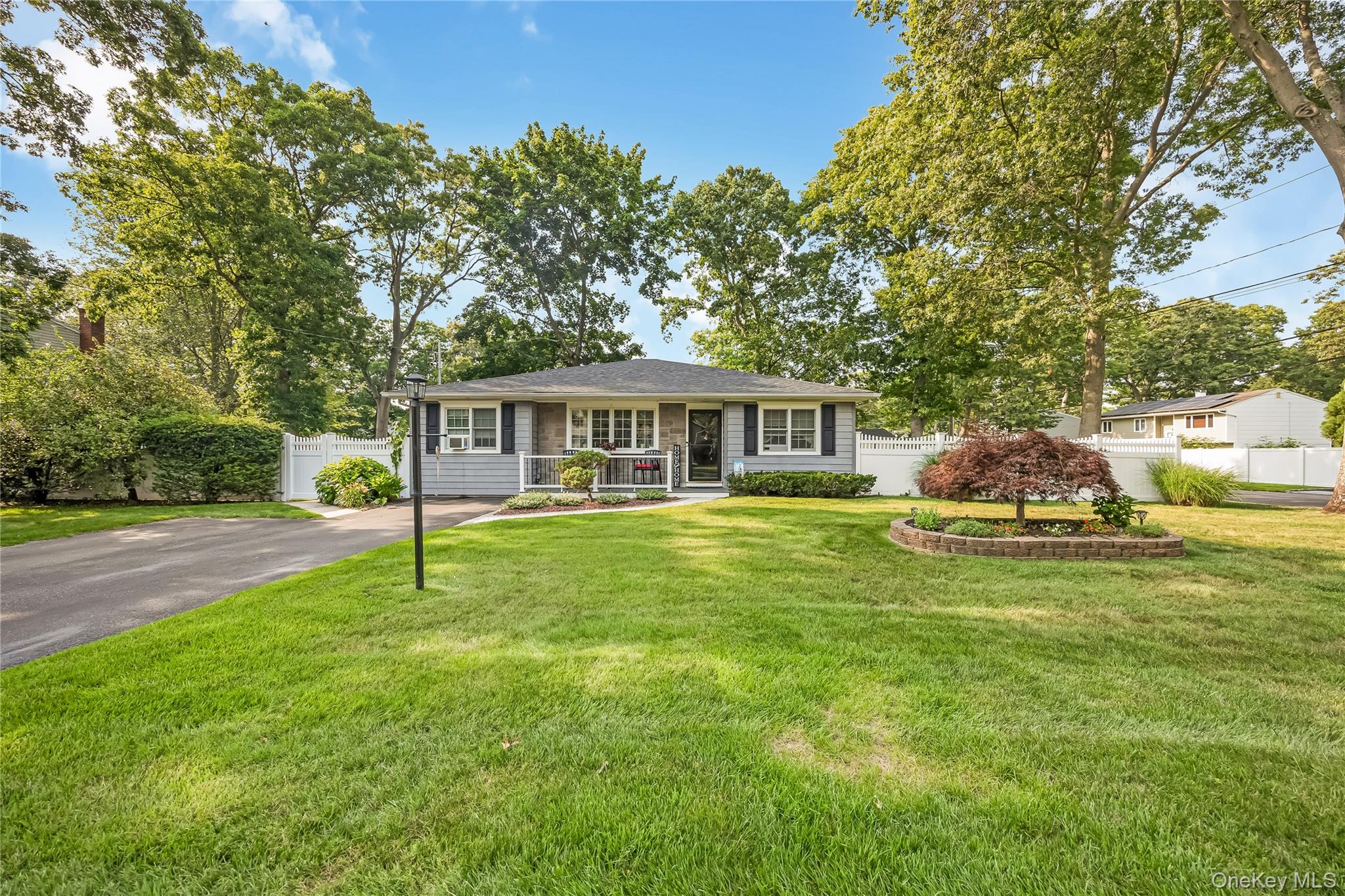 2nd image of 281 Thrift St, Ronkonkoma, NY 11779 | MLS# 1026543