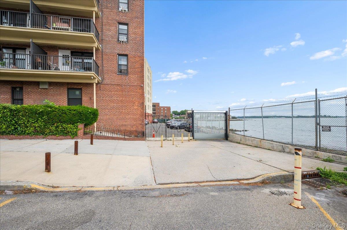2nd image of 1130 Stadium Ave, New York, NY 10465