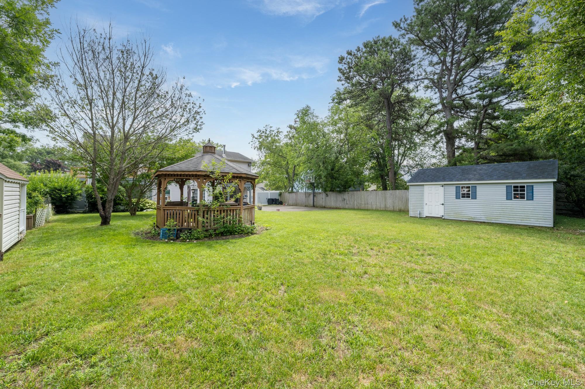 45th image of 36 Balsam Dr, Medford, NY 11763 | MLS# 1026556