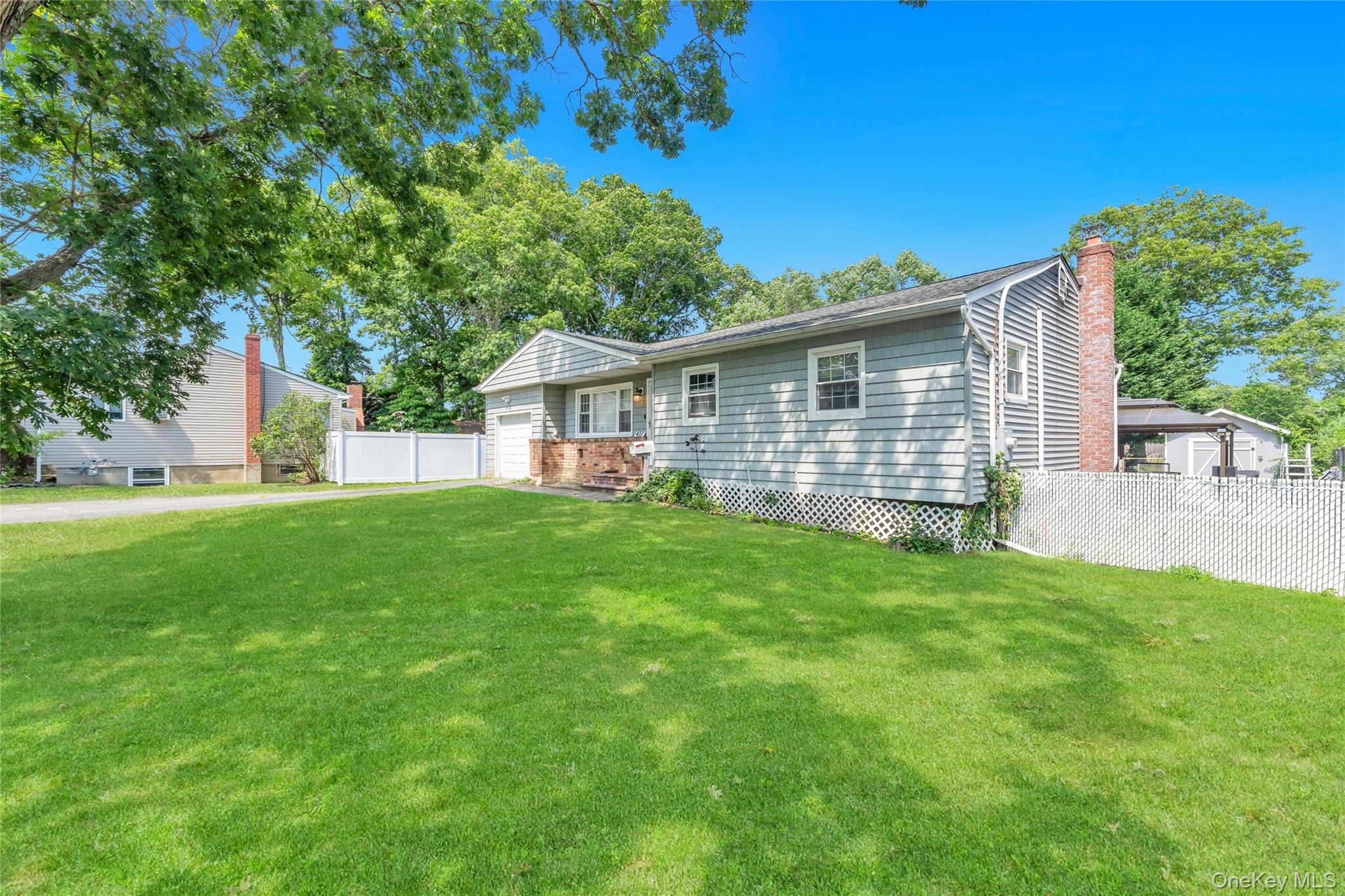 2nd image of 437 Commack Rd, Islip, NY 11751 | MLS# 1026573
