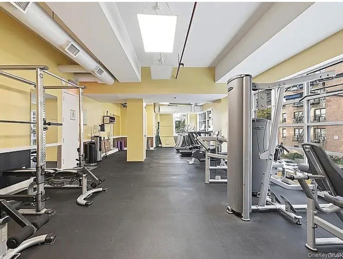 2nd image of 3220 Arlington Ave, Bronx, NY 10463
