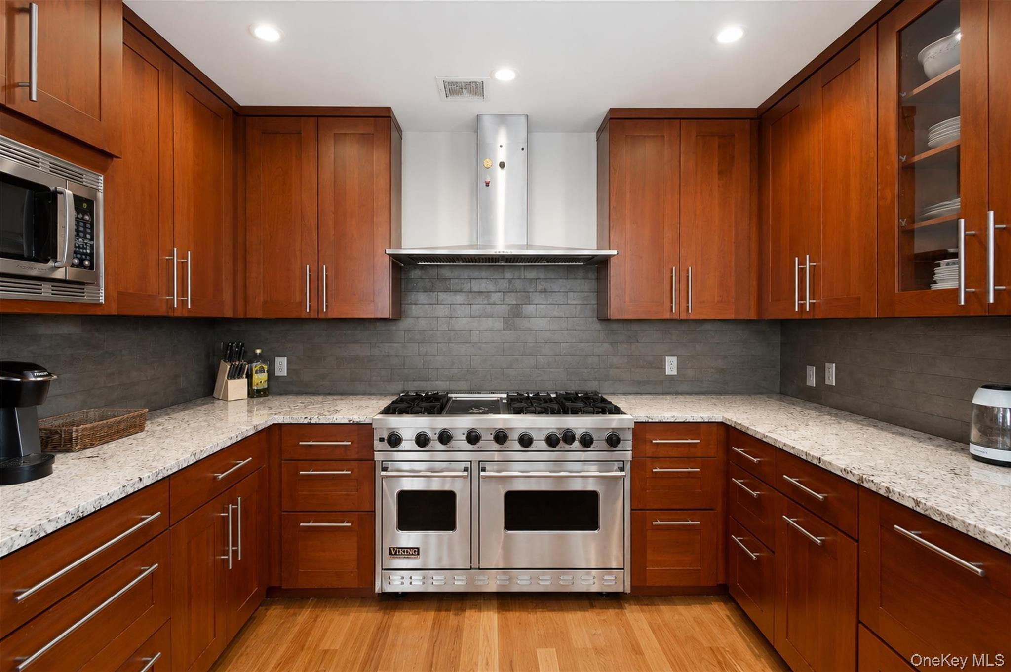 3rd image of 3220 Arlington Ave #9A, Bronx, NY 10463 | MLS# 1026607