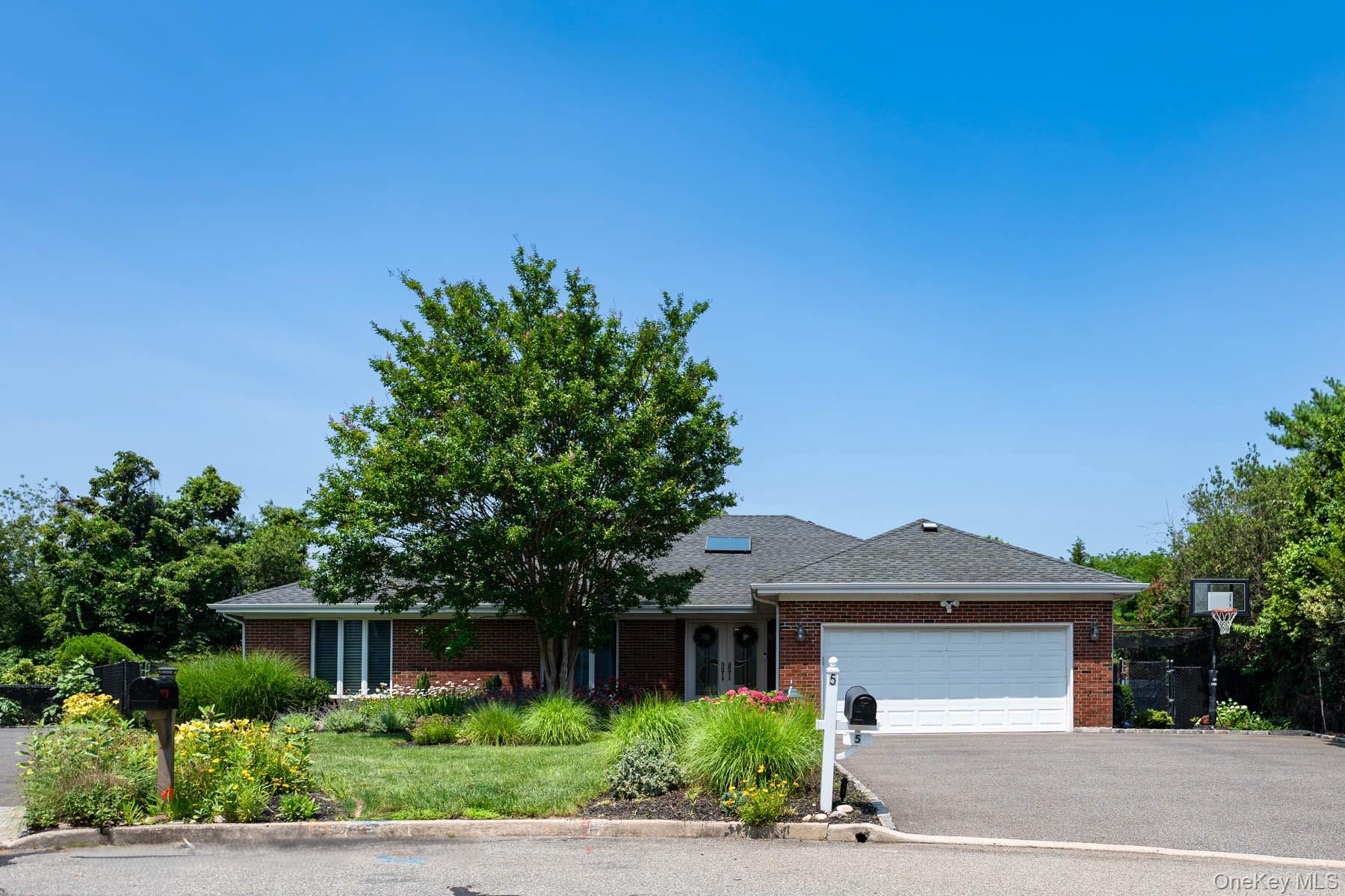 1st image of 5 High Ct, Oyster Bay, NY 11709 | MLS# 1026619