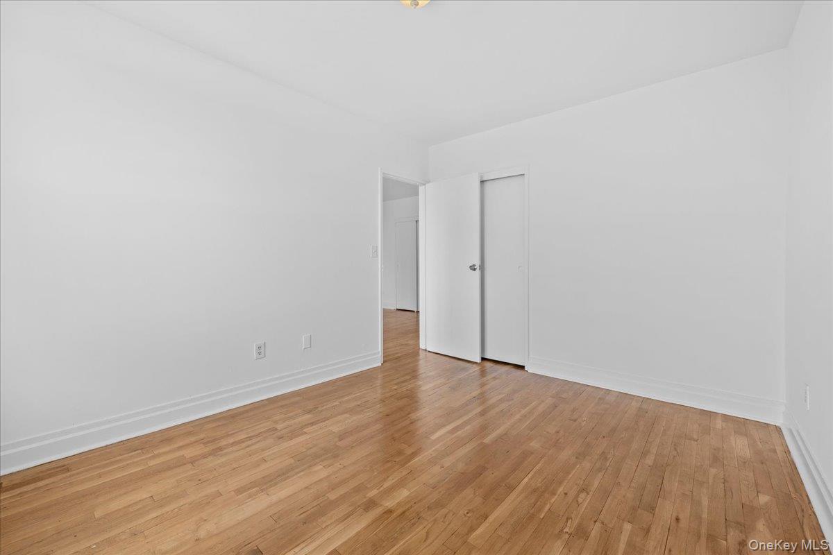 2nd image of 1725 Edison Ave, New York, NY 10461
