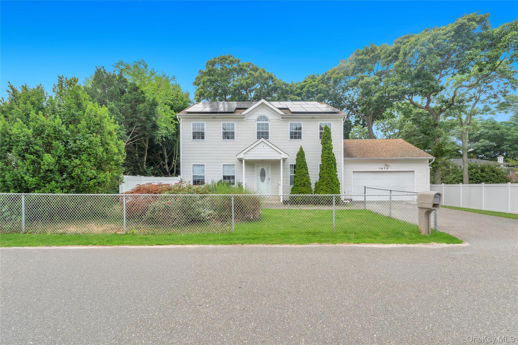2nd image of 1470 Claas Ave, Holbrook, NY 11741 | MLS# 1026633