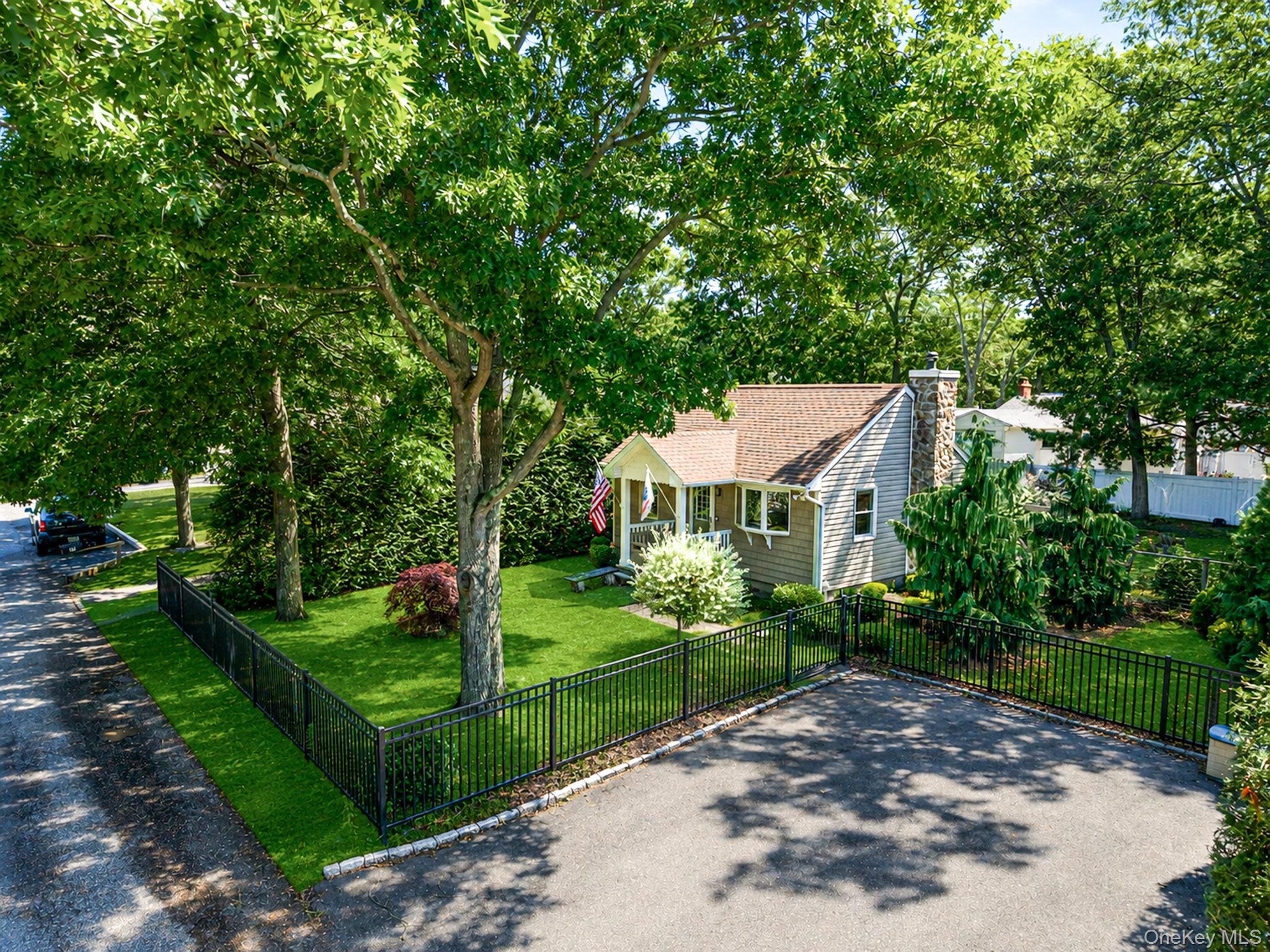 4th image of 73 Panamoka Trl, Brookhaven, NY 11961 | MLS# 1026652