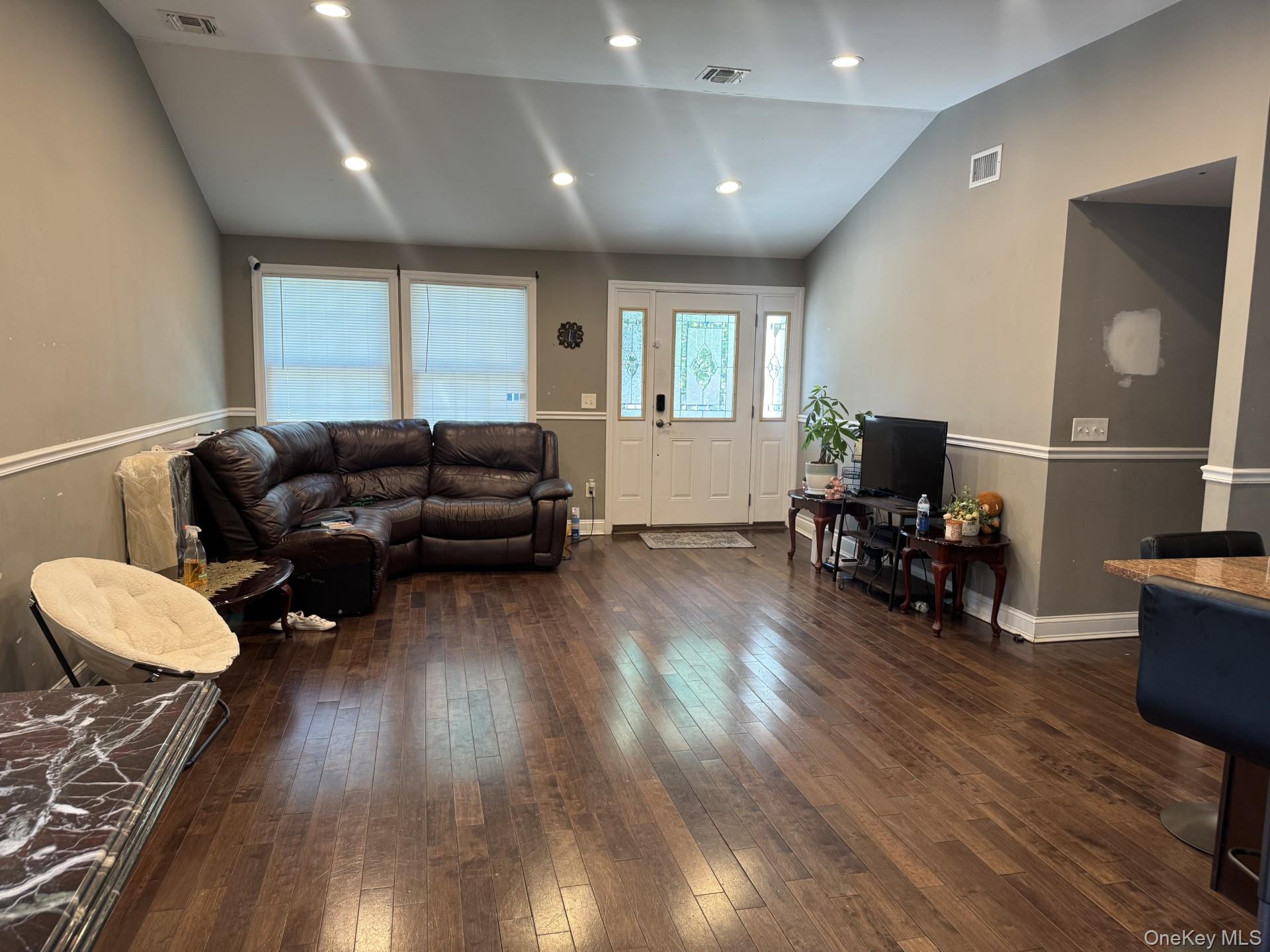 3rd image of 75 Gates Ave, Islip, NY 11722 | MLS# 1026693