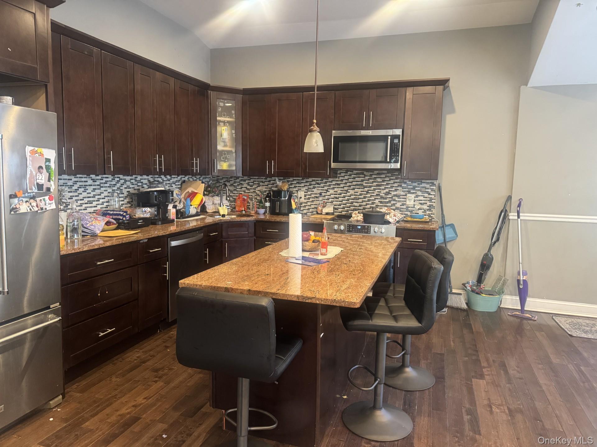 5th image of 75 Gates Ave, Islip, NY 11722 | MLS# 1026693