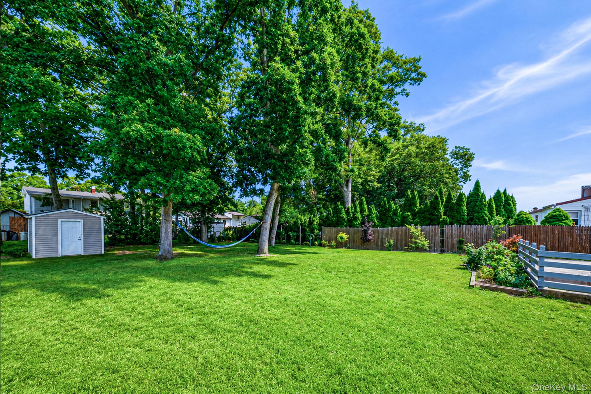 27th image of 237 Dovecote Ln, Central Islip, NY 11722 | MLS# 1026700