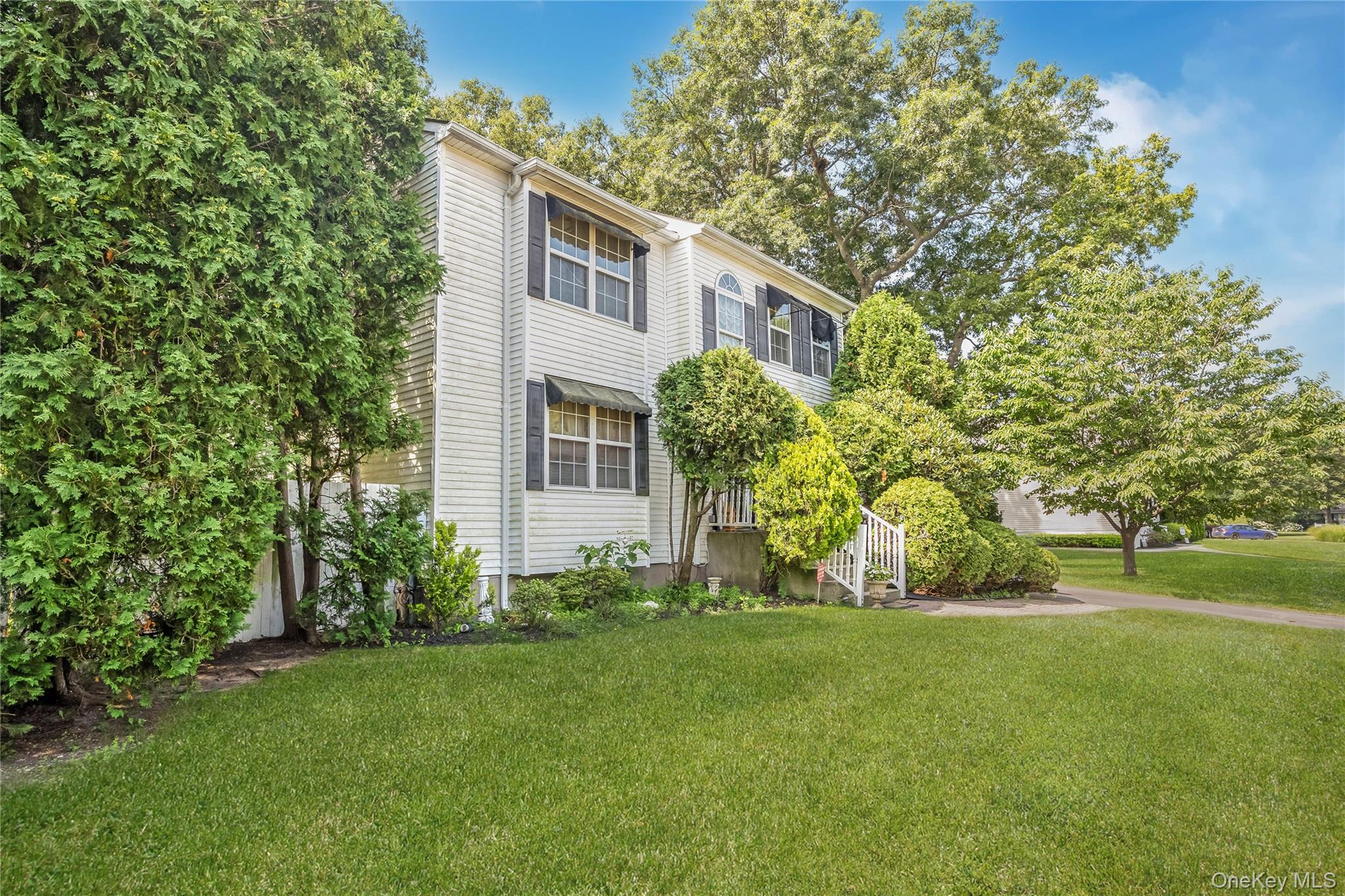 2nd image of 10 Gaetano Ln, Coram, NY 11727 | MLS# 1026713