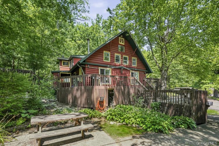 2nd image of 14 Smith Hill Rd, New Hampton, NY 10958 | MLS# 1026717