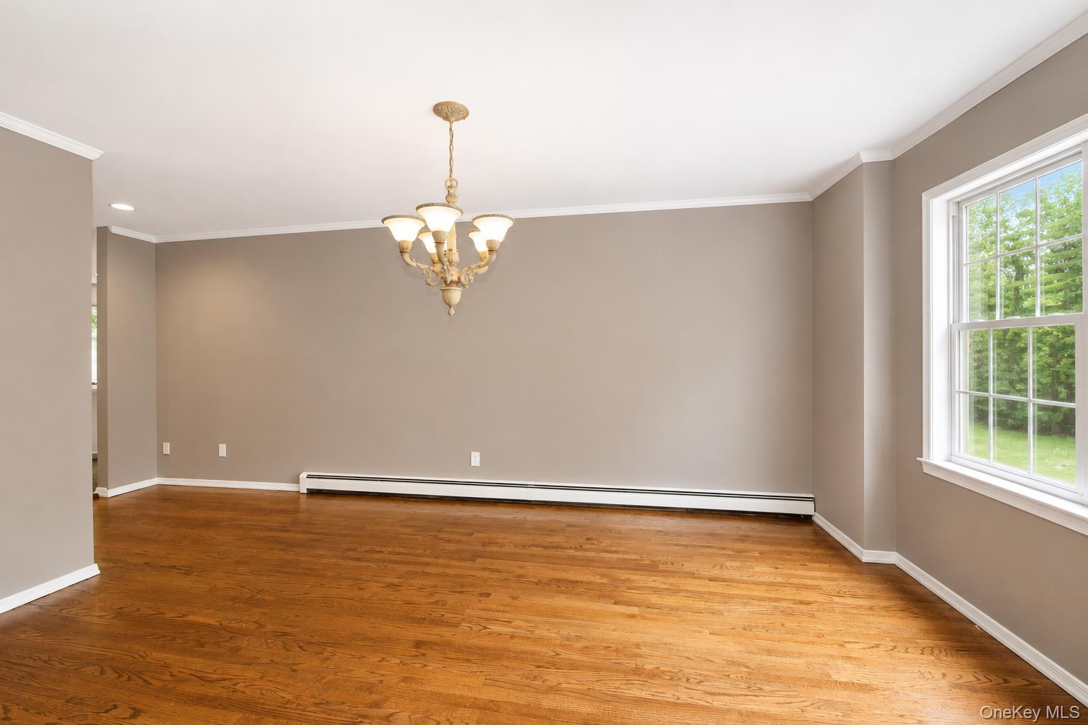 3rd image of 1 Pia Ct, Islip, NY 11788 | MLS# 1026724