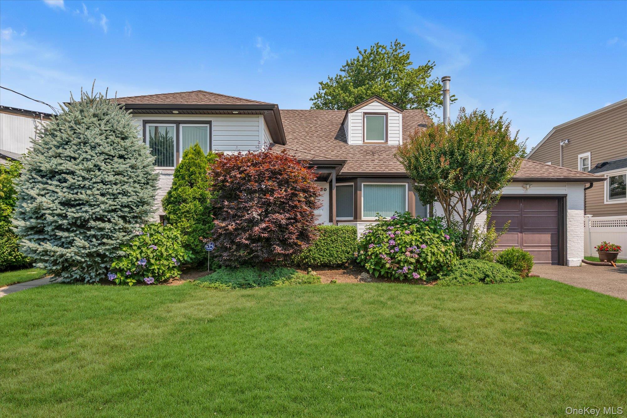 1st image of 4020 Judith Ln, Hempstead, NY 11572 | MLS# 1026726