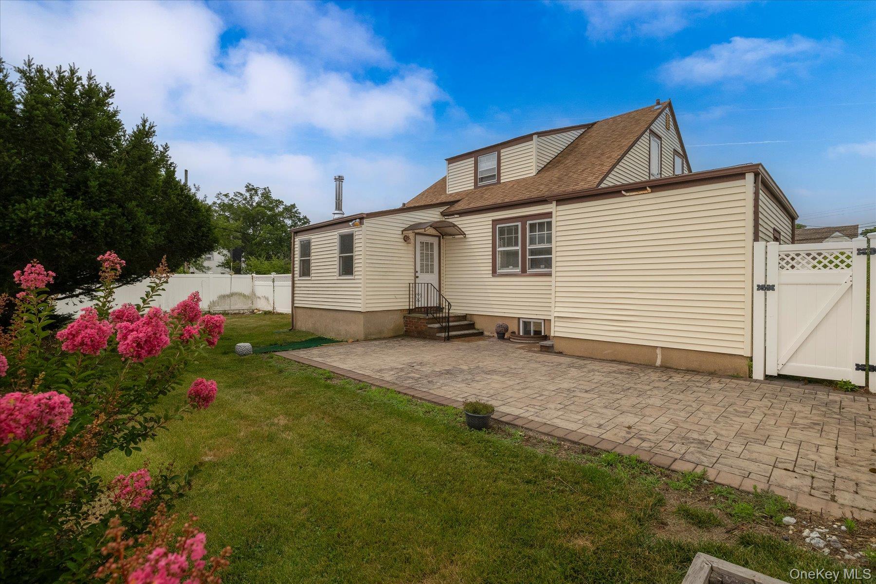 26th image of 1503 Paul St, Hempstead, NY 11510 | MLS# 1026758