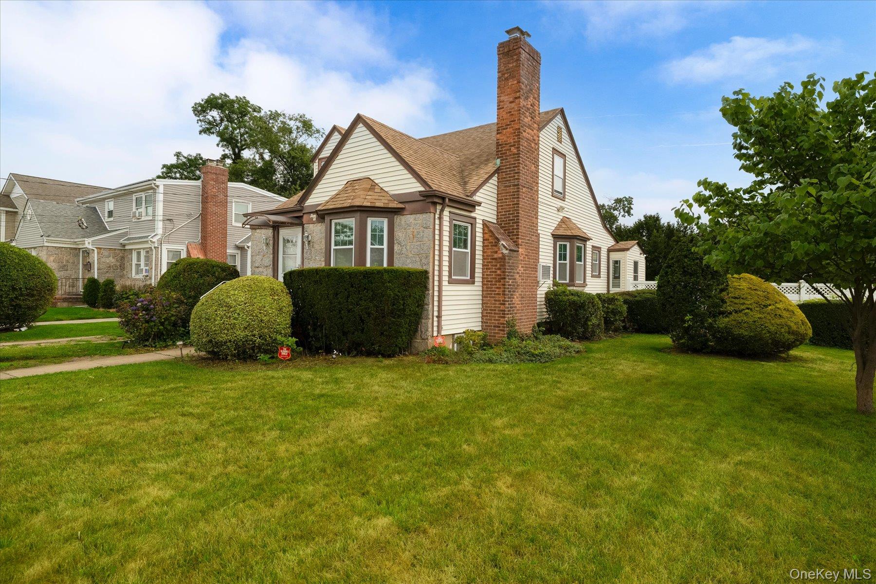 3rd image of 1503 Paul St, Hempstead, NY 11510 | MLS# 1026758