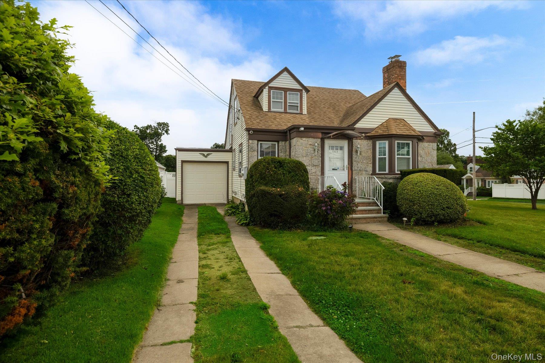 2nd image of 1503 Paul St, Hempstead, NY 11510 | MLS# 1026758